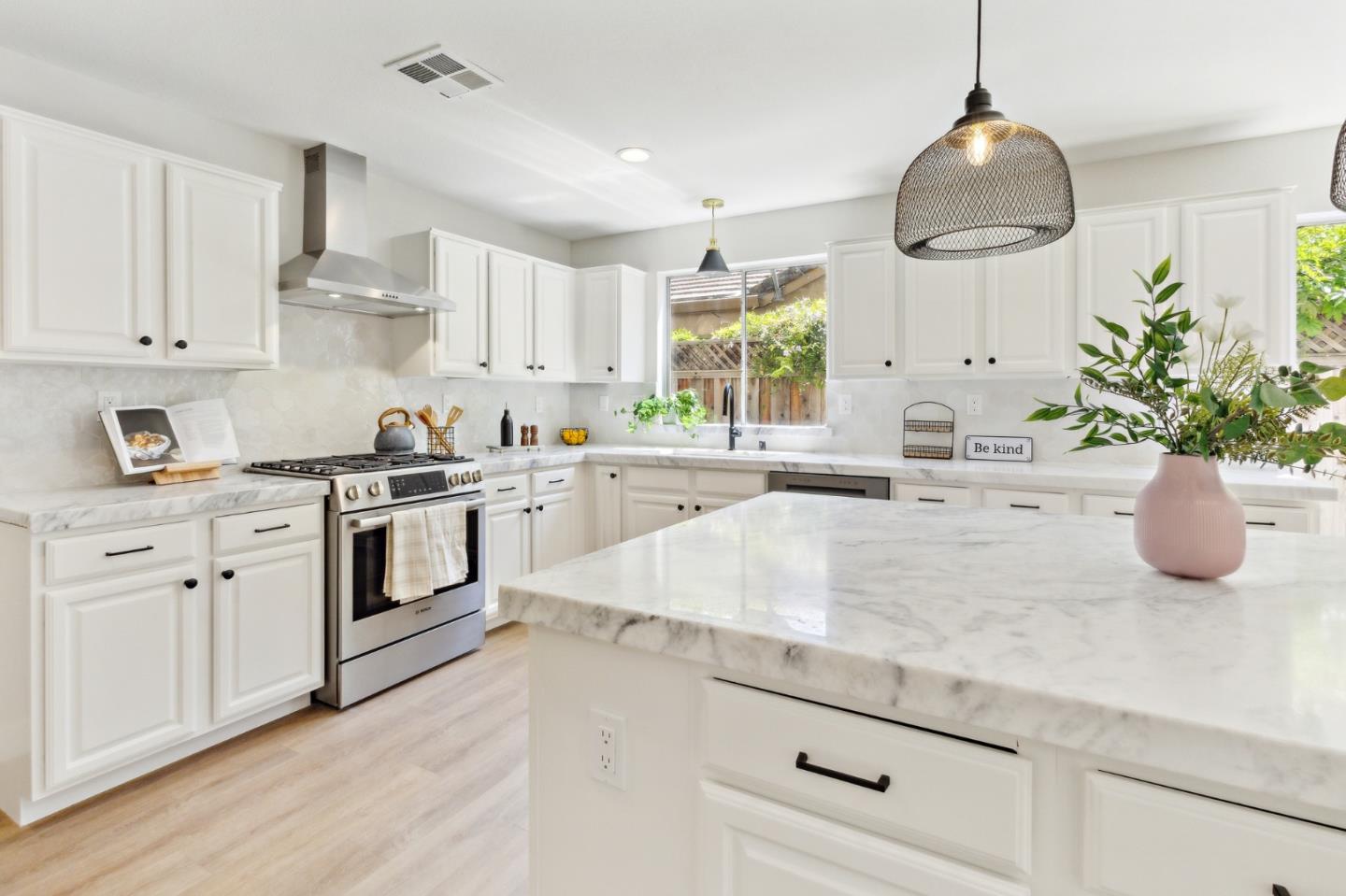 6371 Blackberry CT