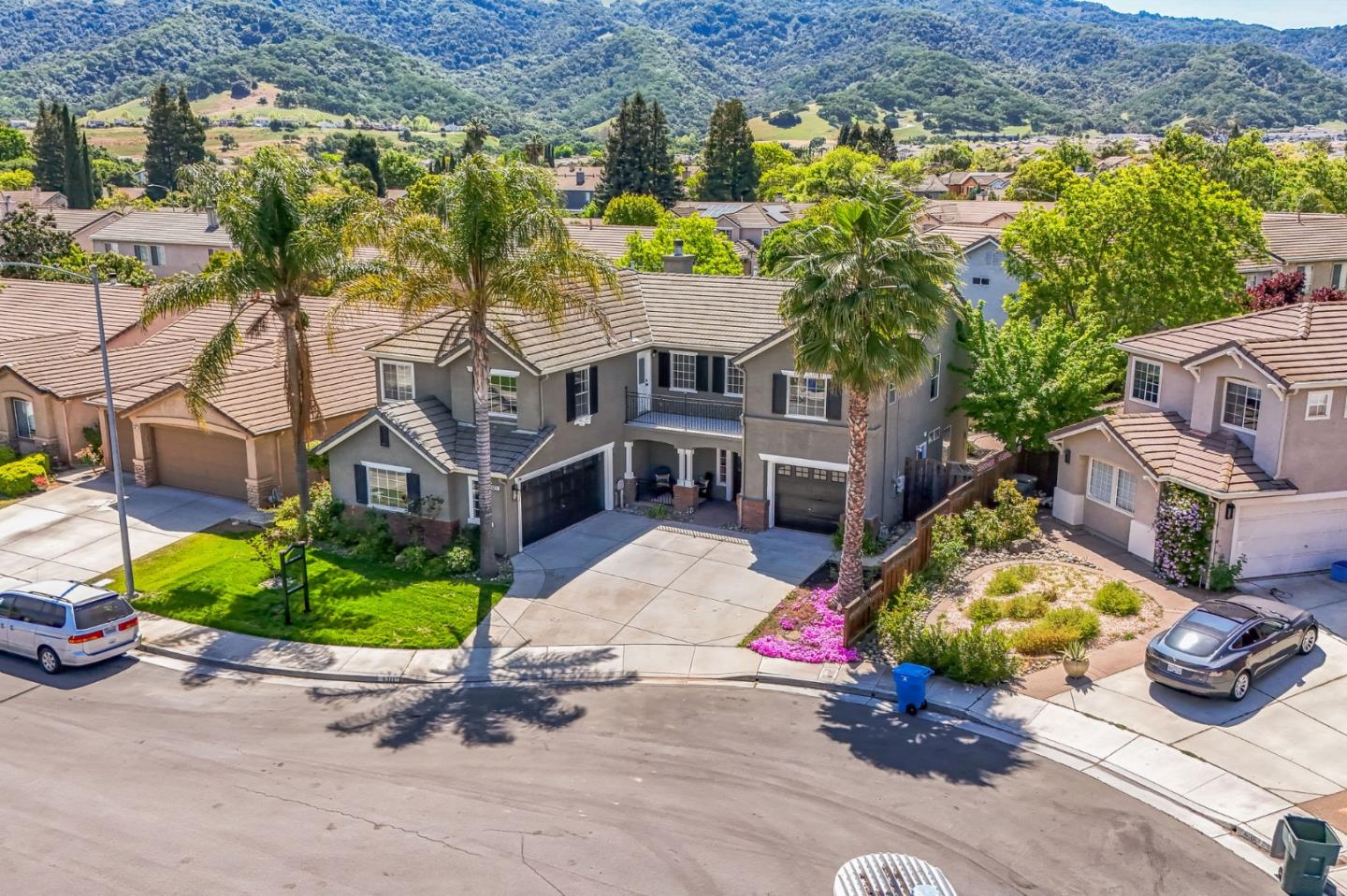 6371 Blackberry CT