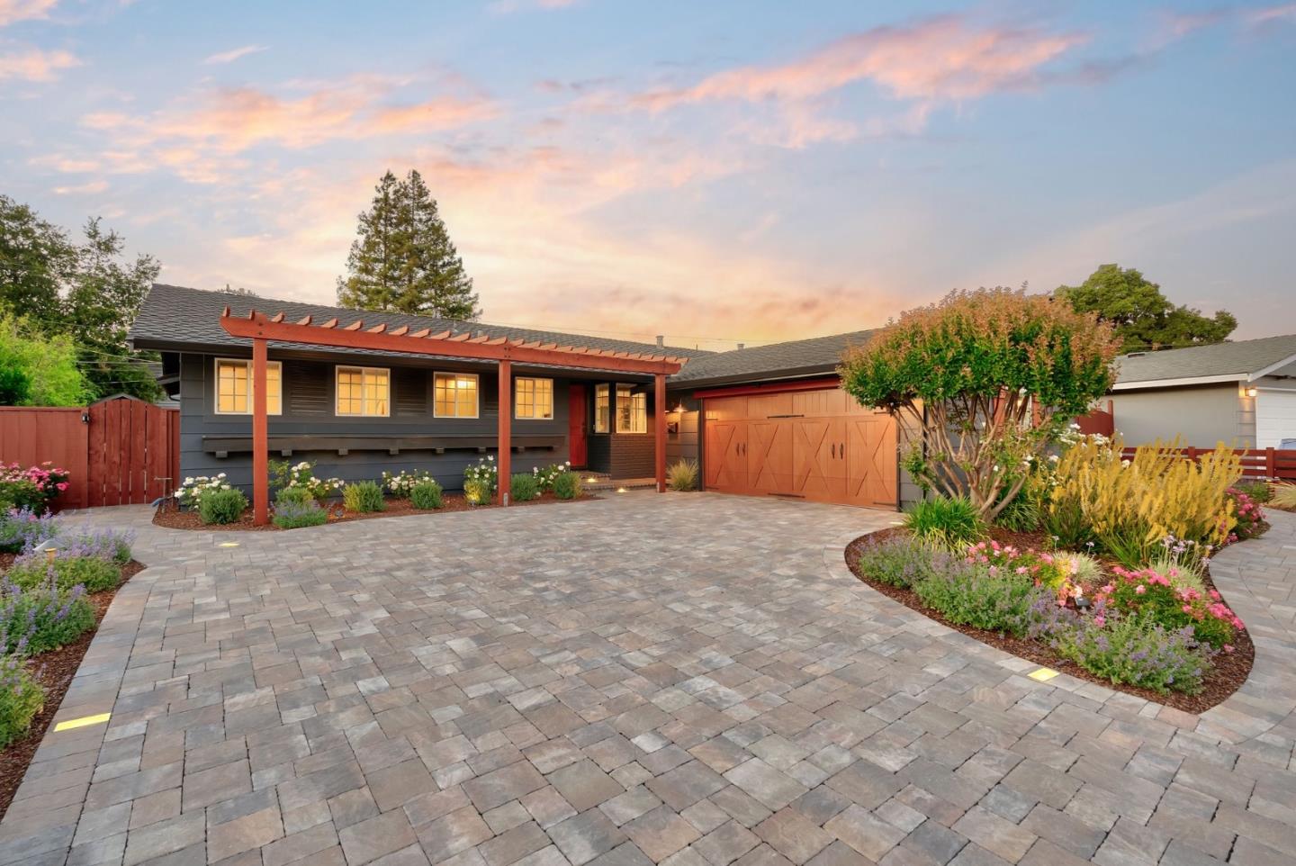 3904 Timberline DR