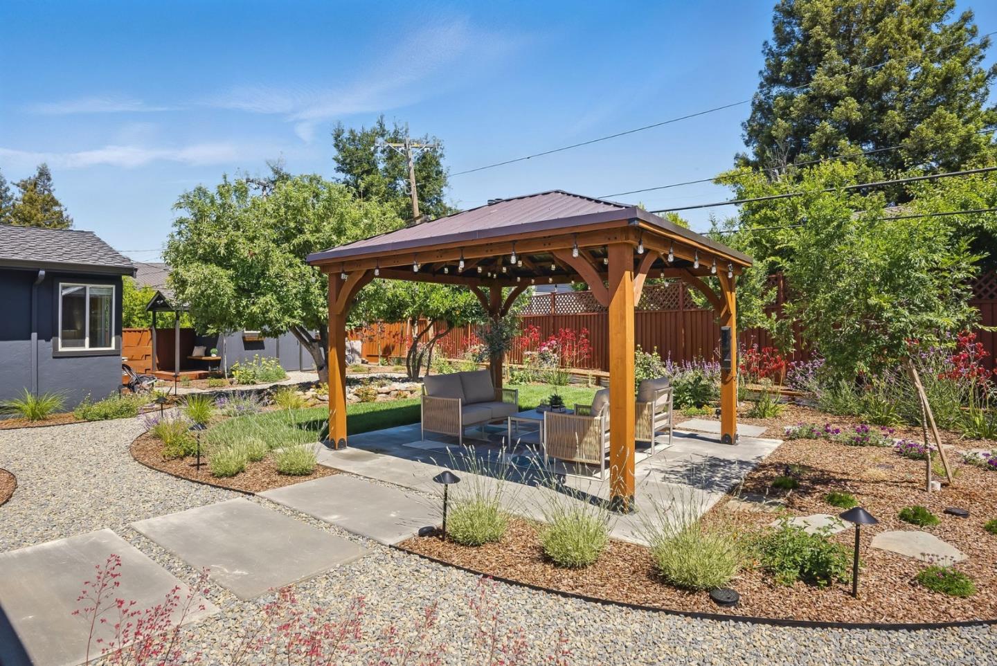 3904 Timberline DR