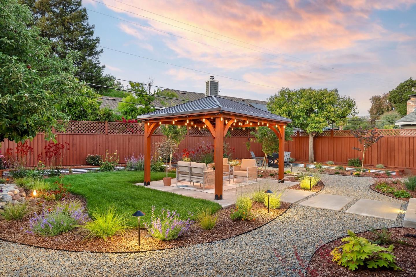 3904 Timberline DR