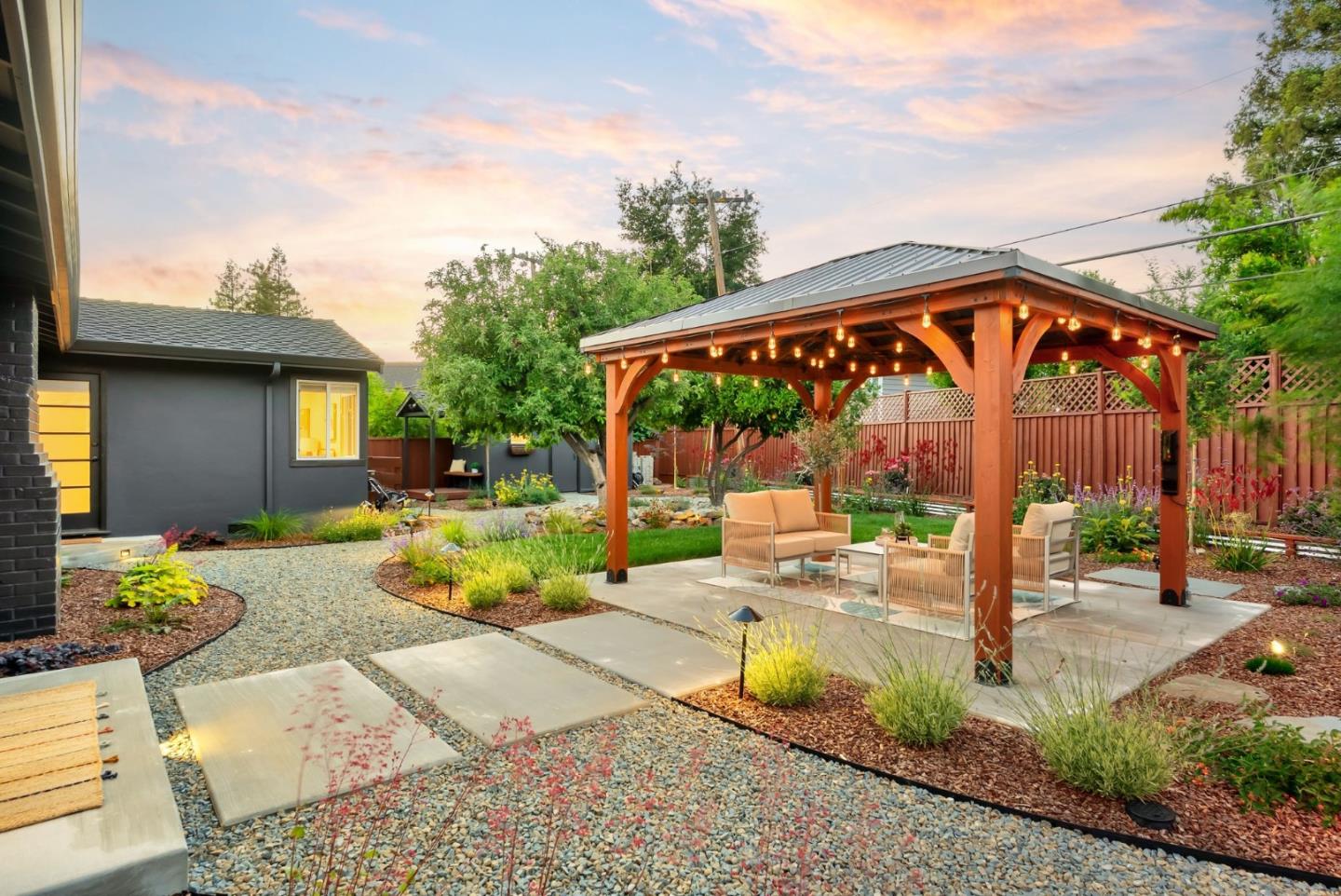 3904 Timberline DR