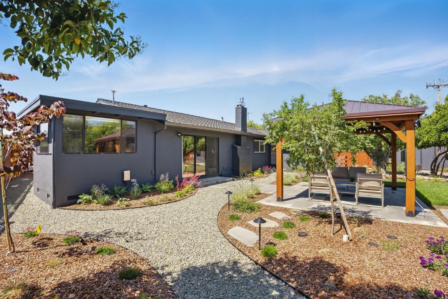 3904 Timberline DR