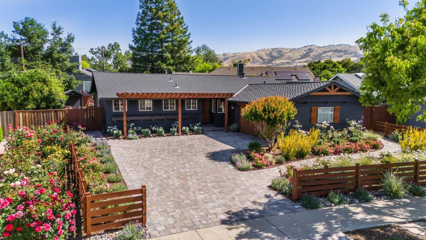 3904 Timberline DR