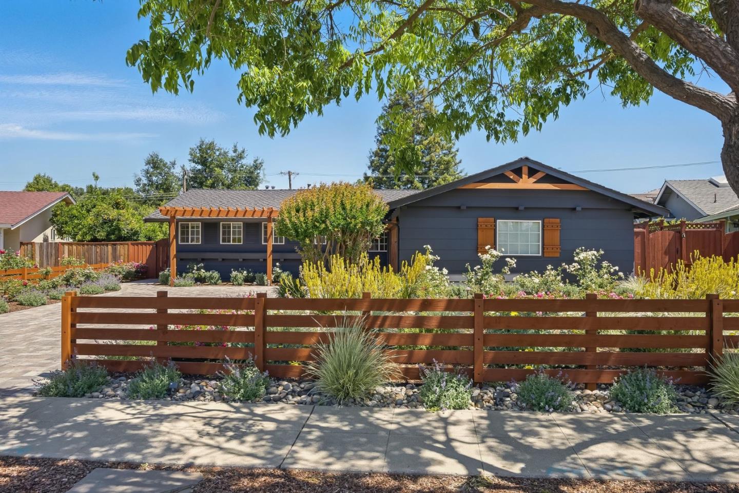 3904 Timberline DR