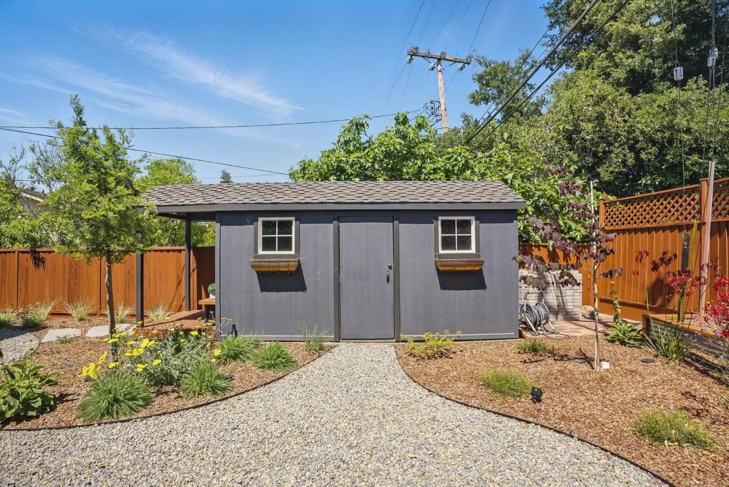 3904 Timberline DR