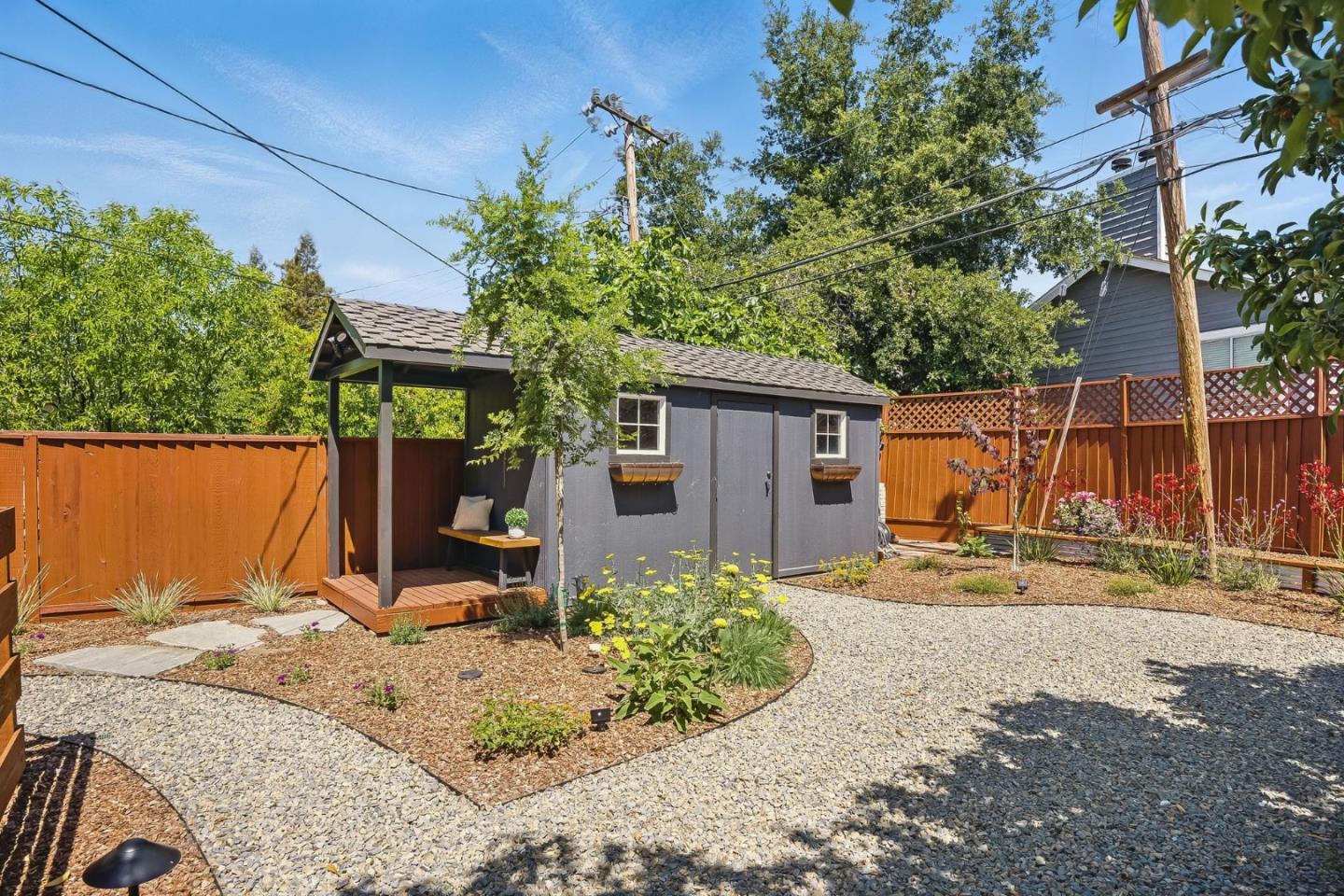 3904 Timberline DR