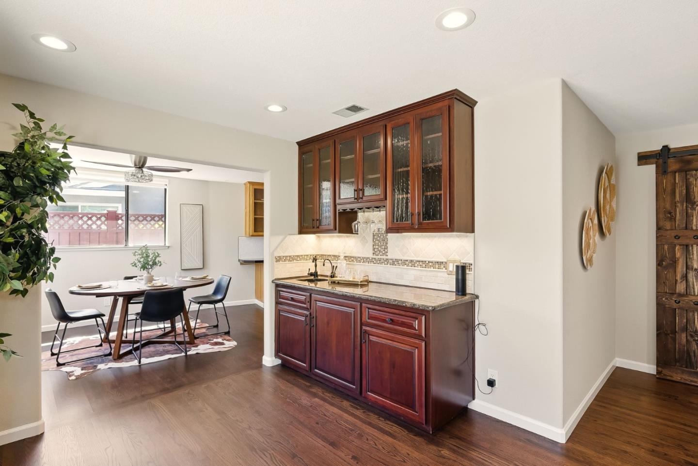 3904 Timberline DR