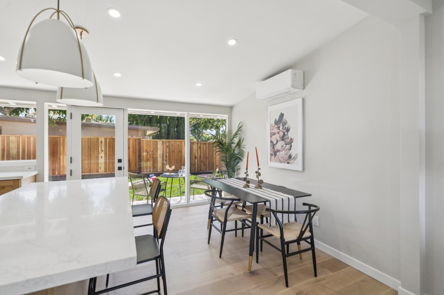 3050 Mauricia Avenue