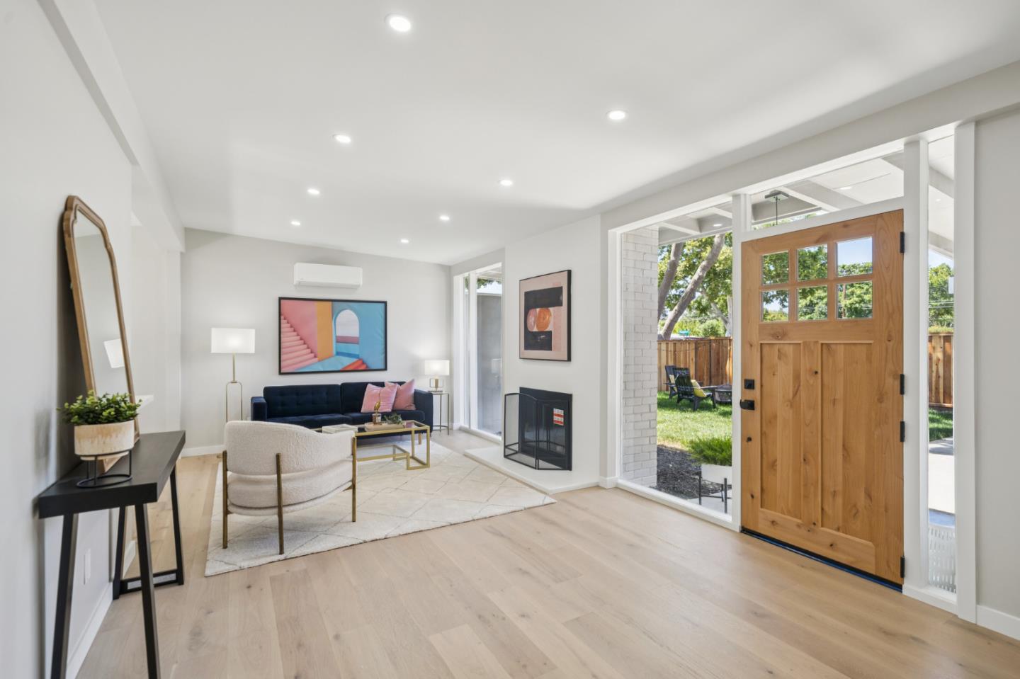 3050 Mauricia Avenue