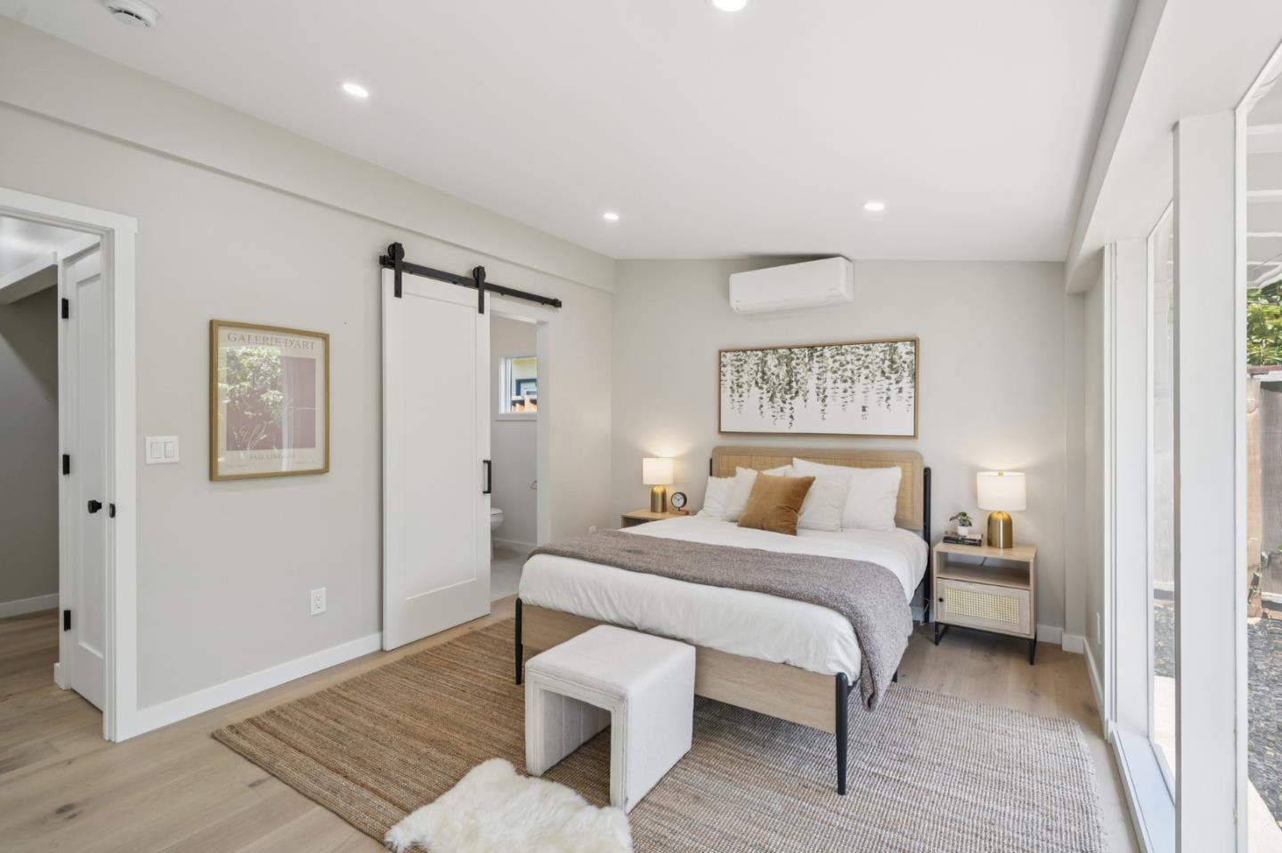 3050 Mauricia Avenue