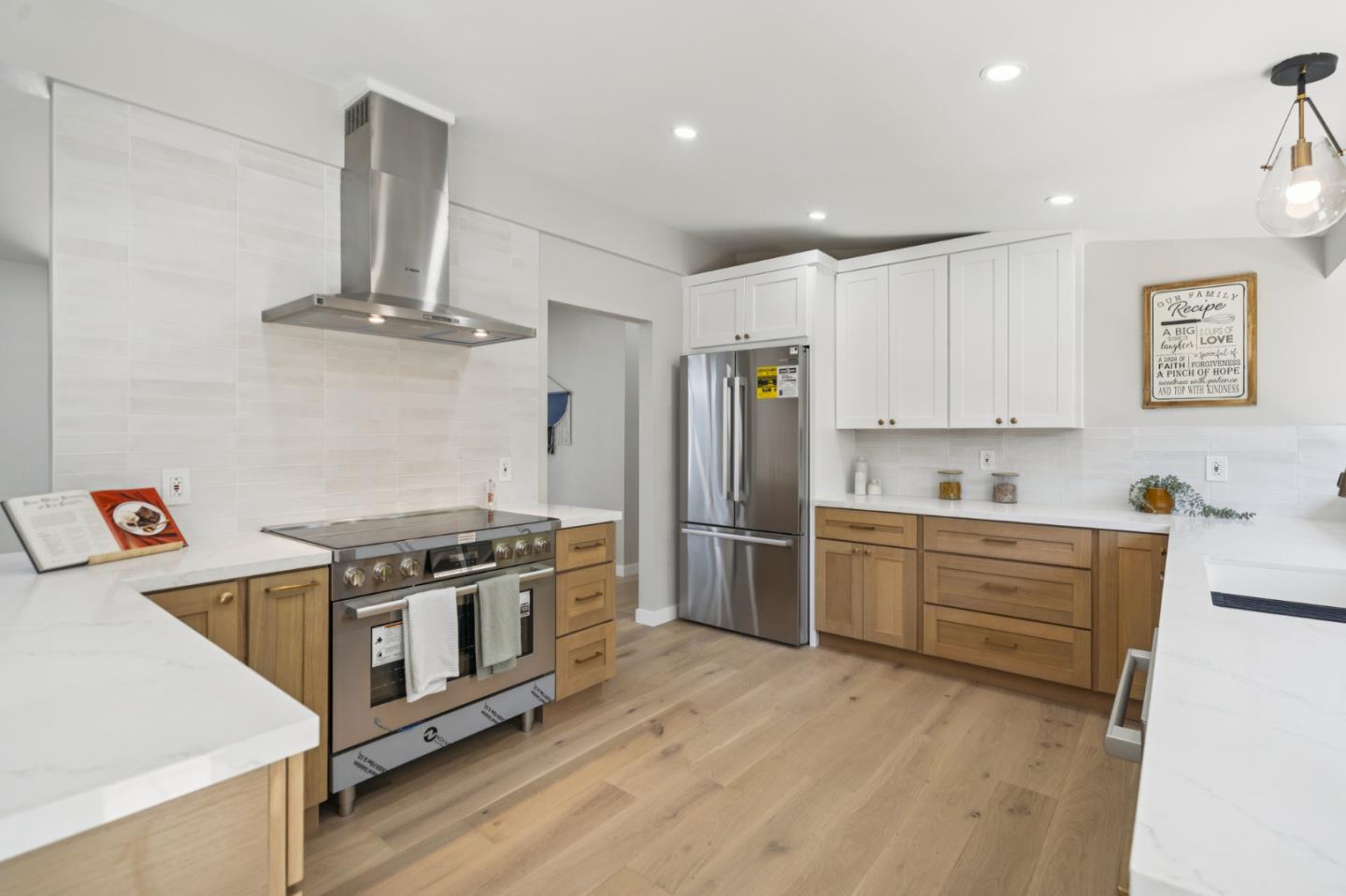 3050 Mauricia Avenue