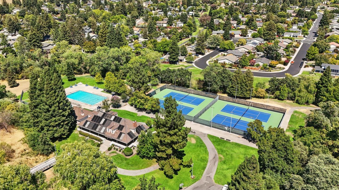 550 El Capitan Drive