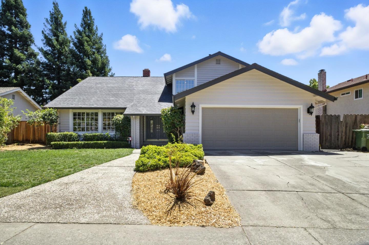 550 El Capitan Drive