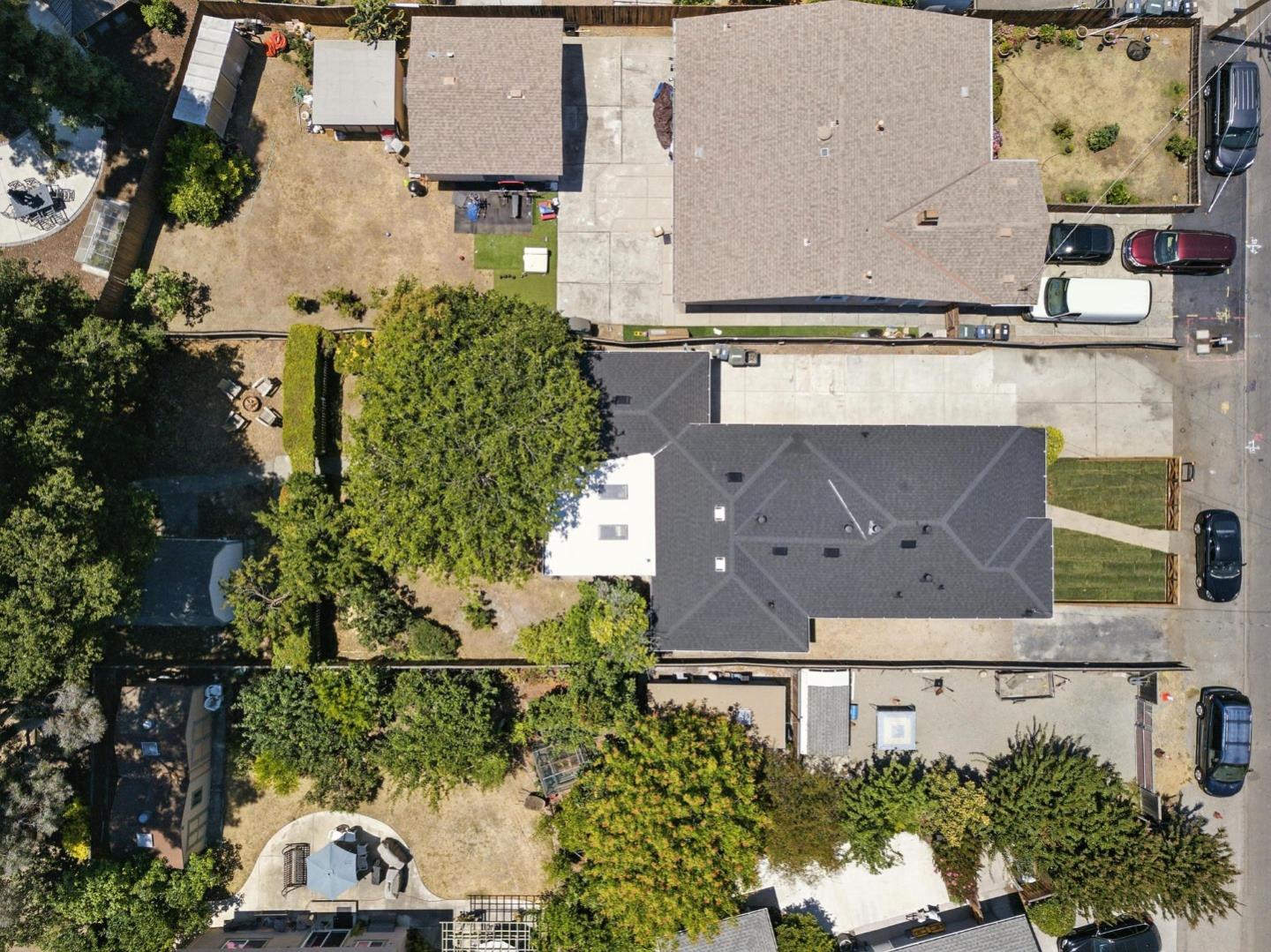 956 Bryant Way