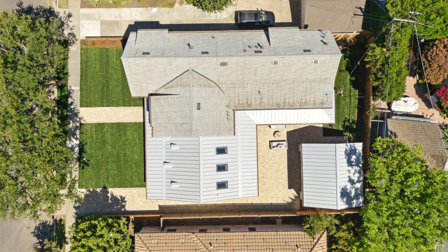 1192 Crescent Drive
