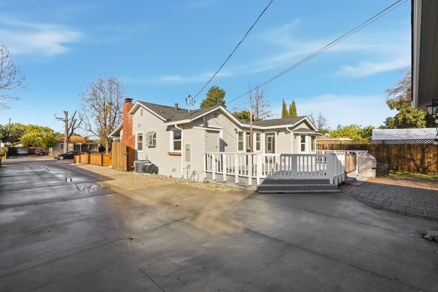 554 Richmond Avenue