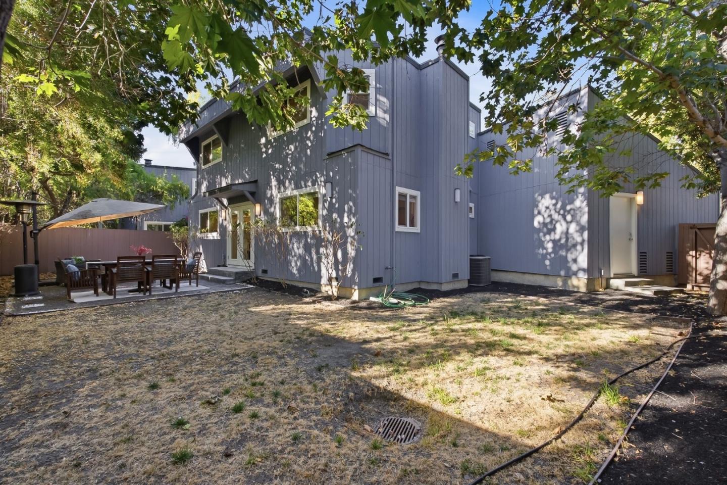 982 Wright AVE 3