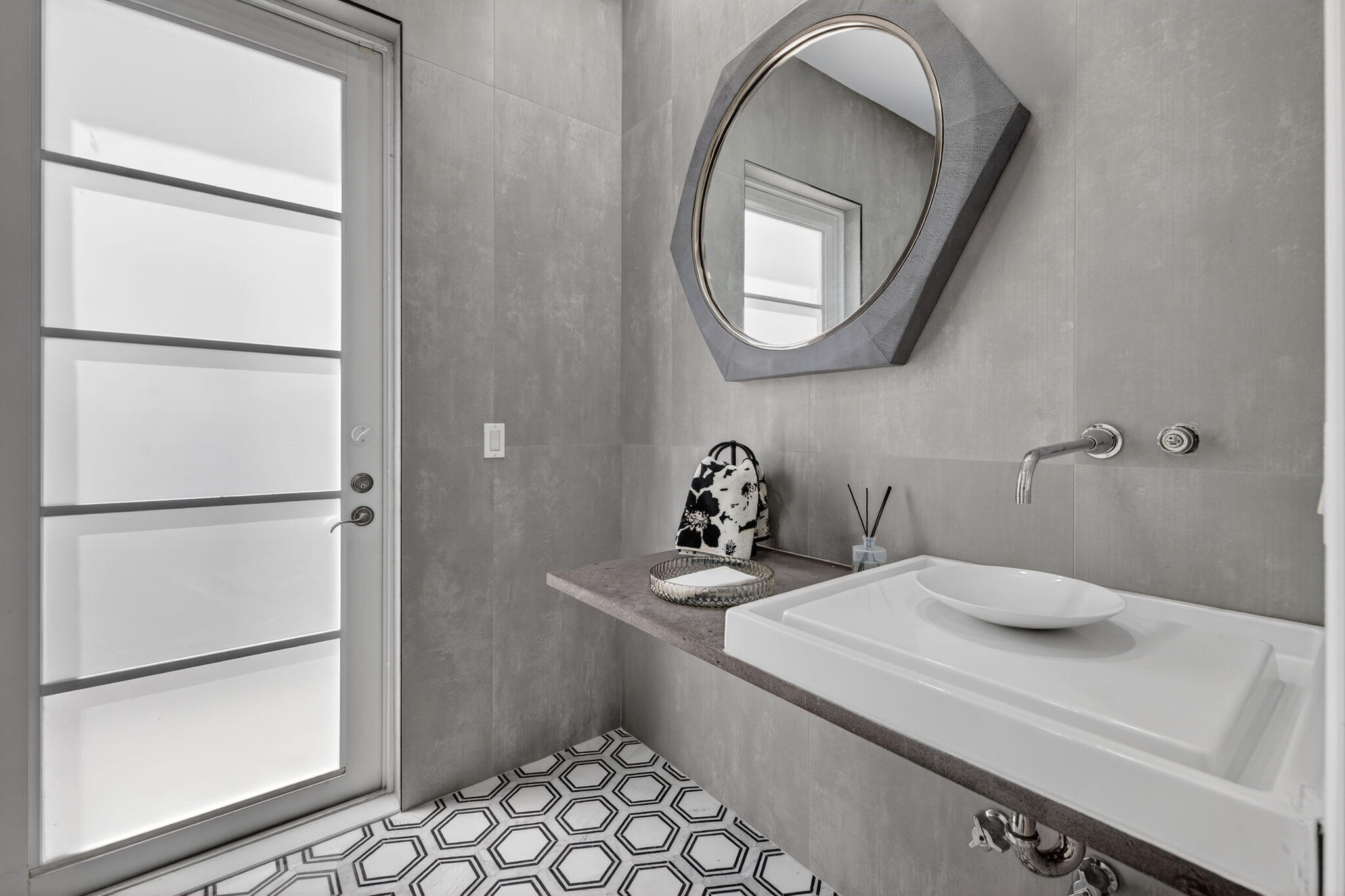 17681 Middlebrook Way