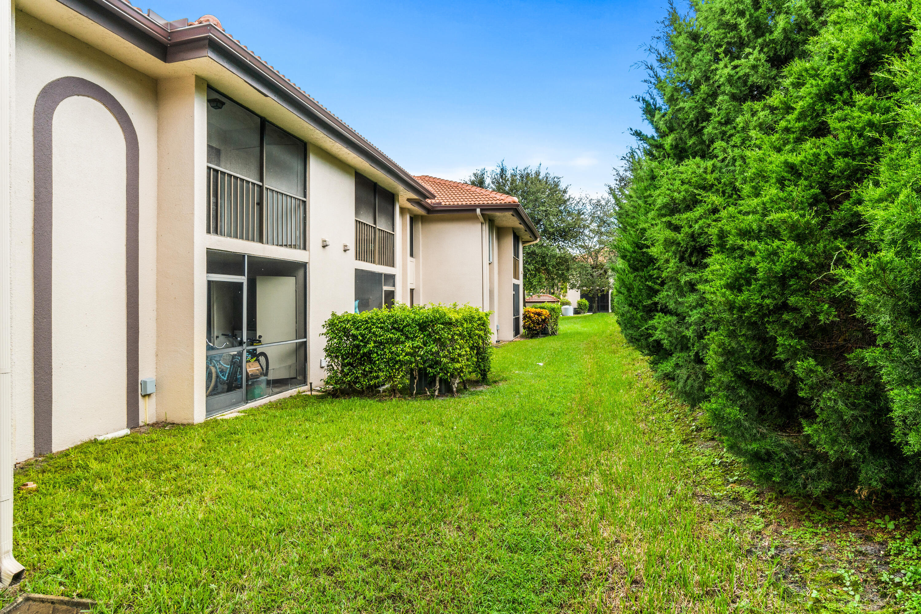 5151 W Club Circle 206