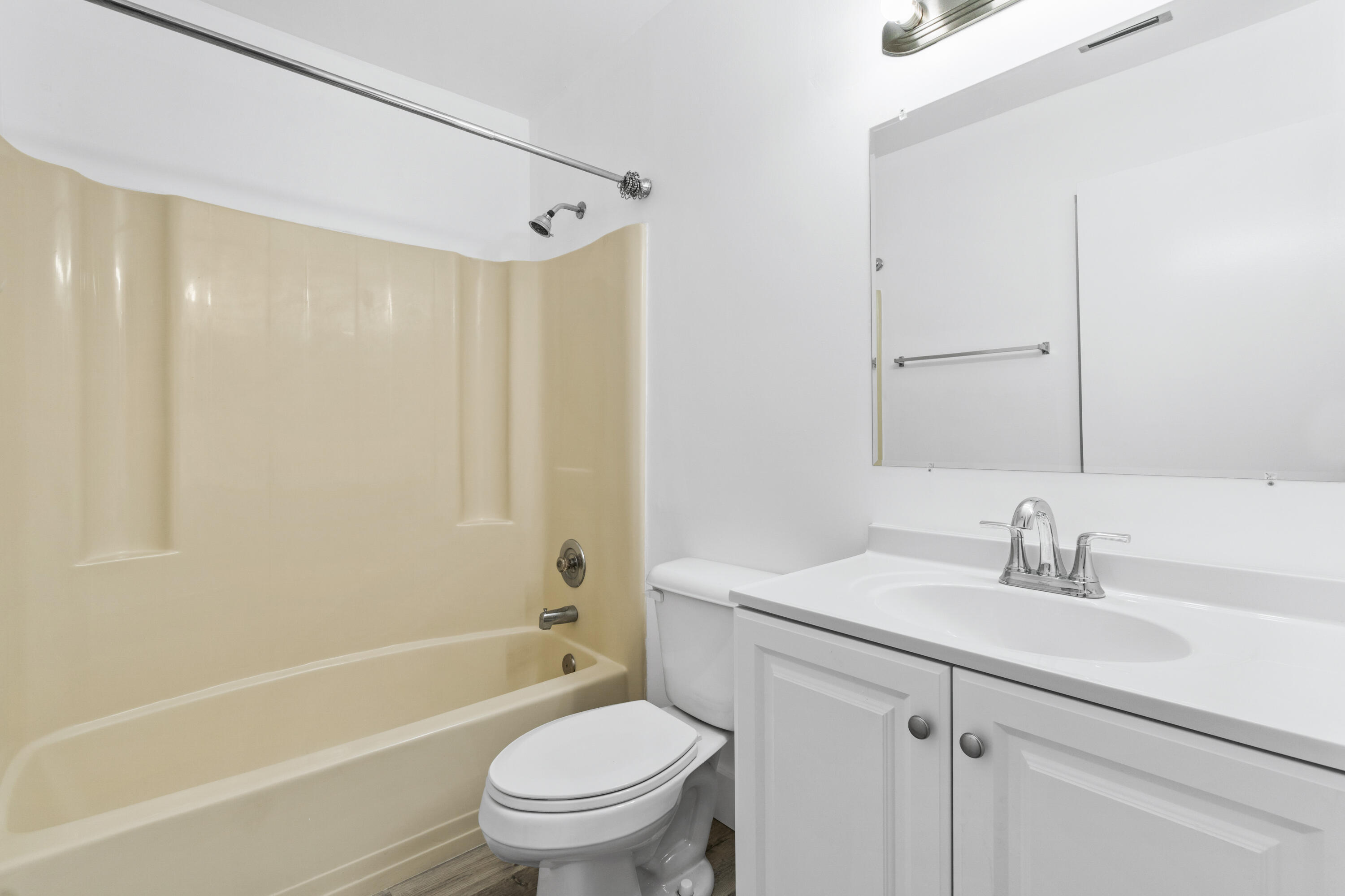 5151 W Club Circle 206