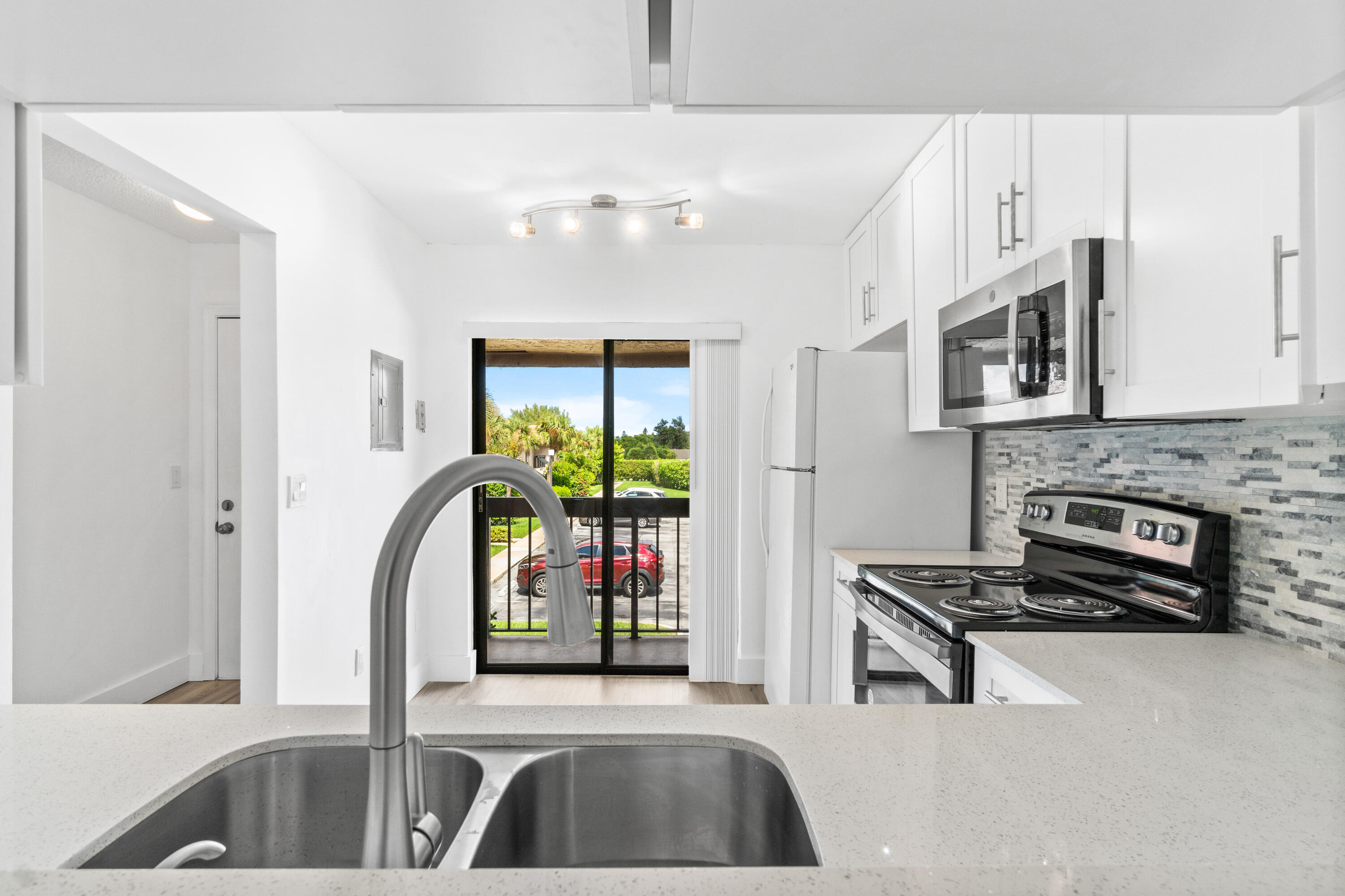 5151 W Club Circle 206