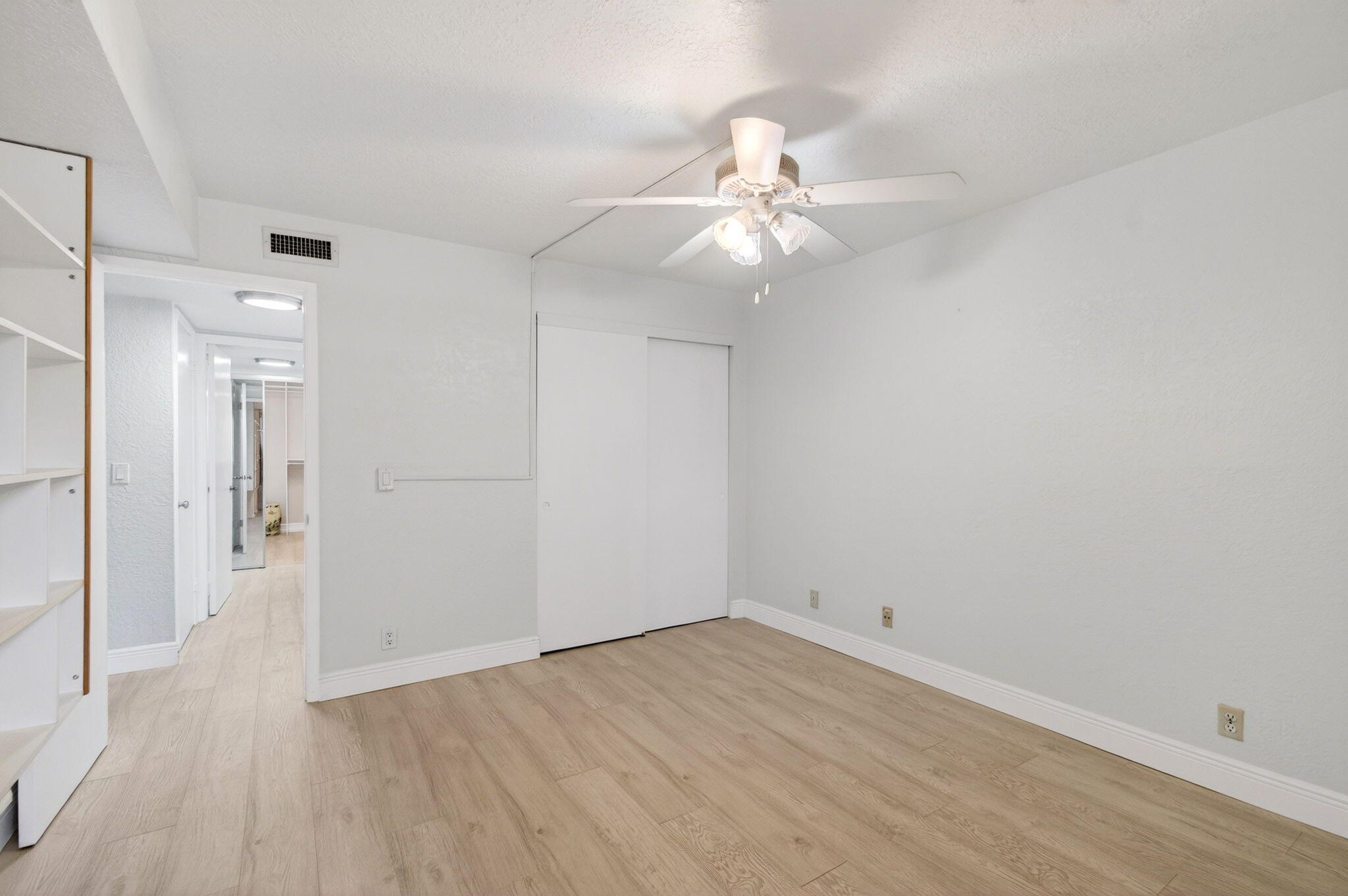 5750 Camino Del Sol 201