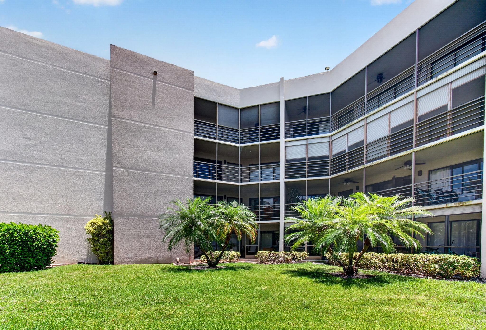 5750 Camino Del Sol 201