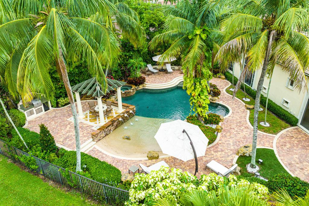 17881 Villa Club Way