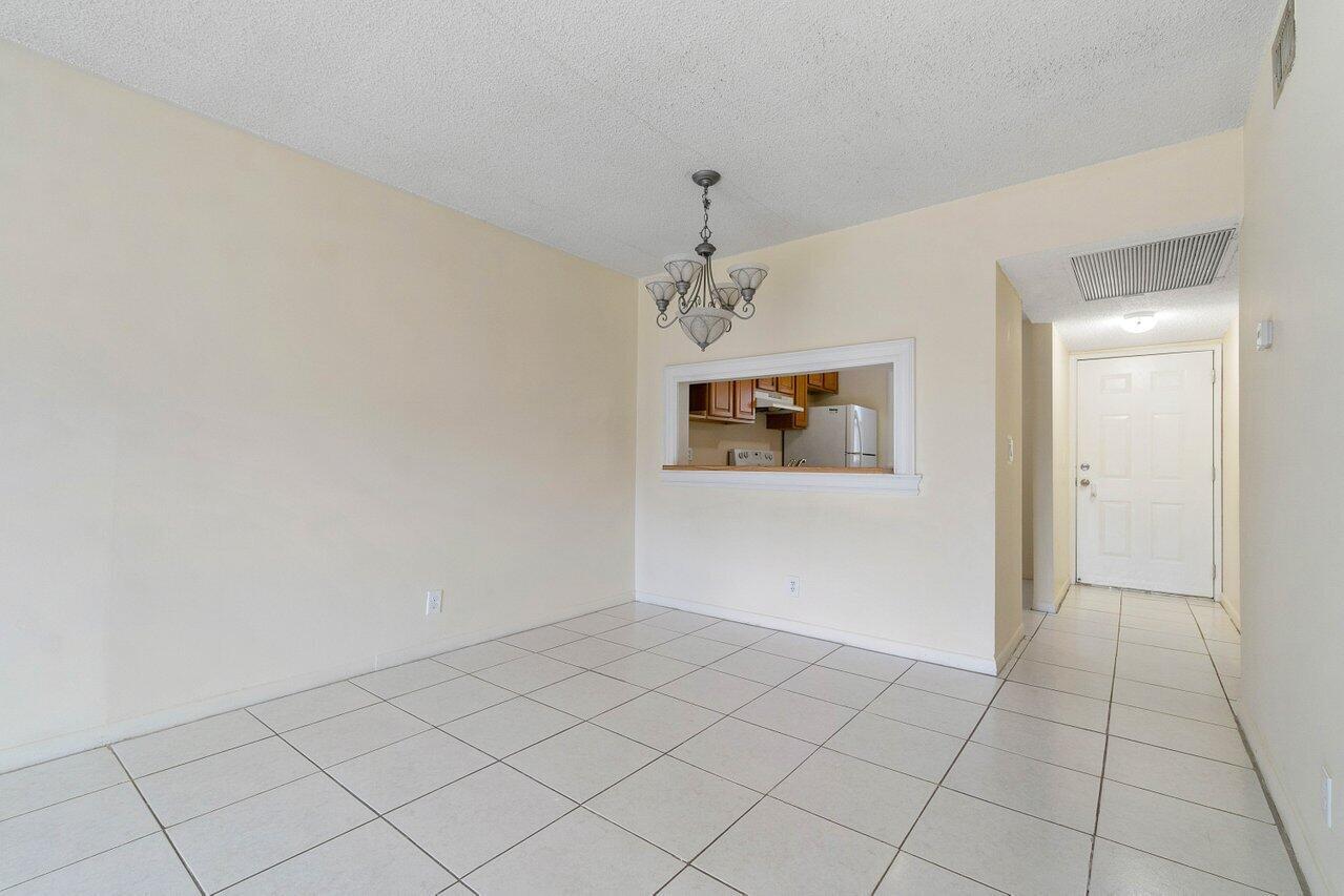 6736 Palmetto Circle S 105