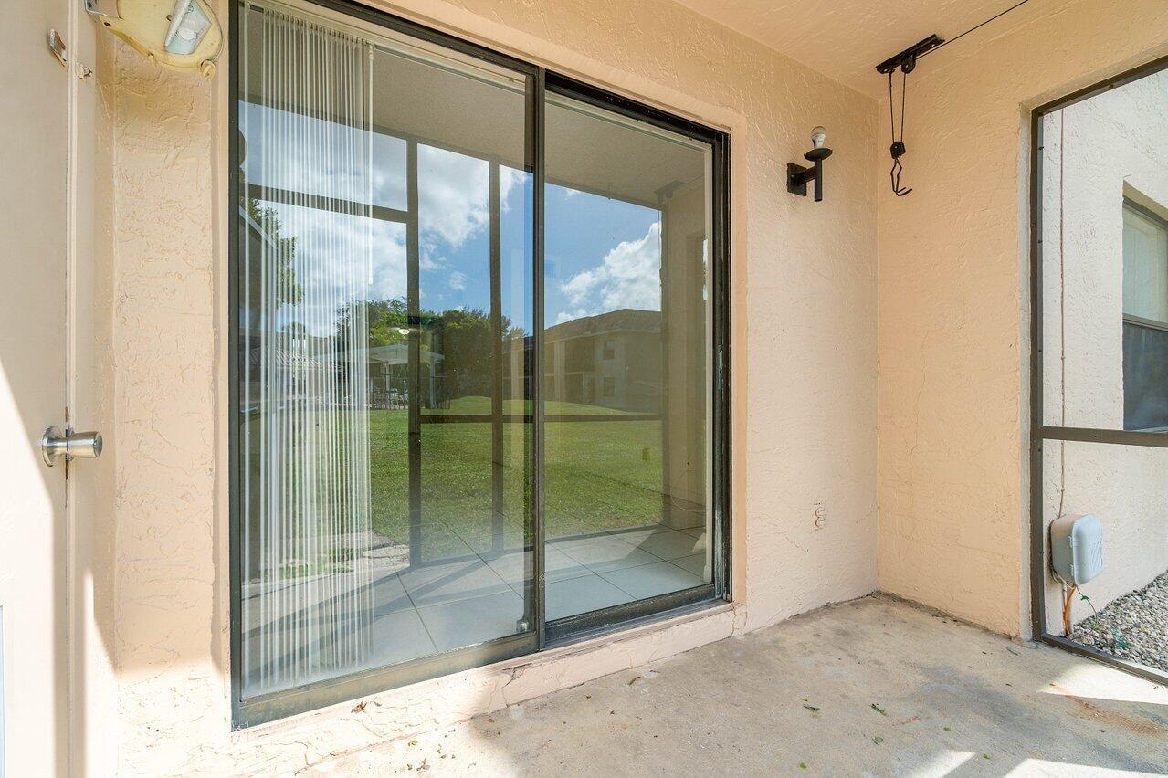 6736 Palmetto Circle S 105