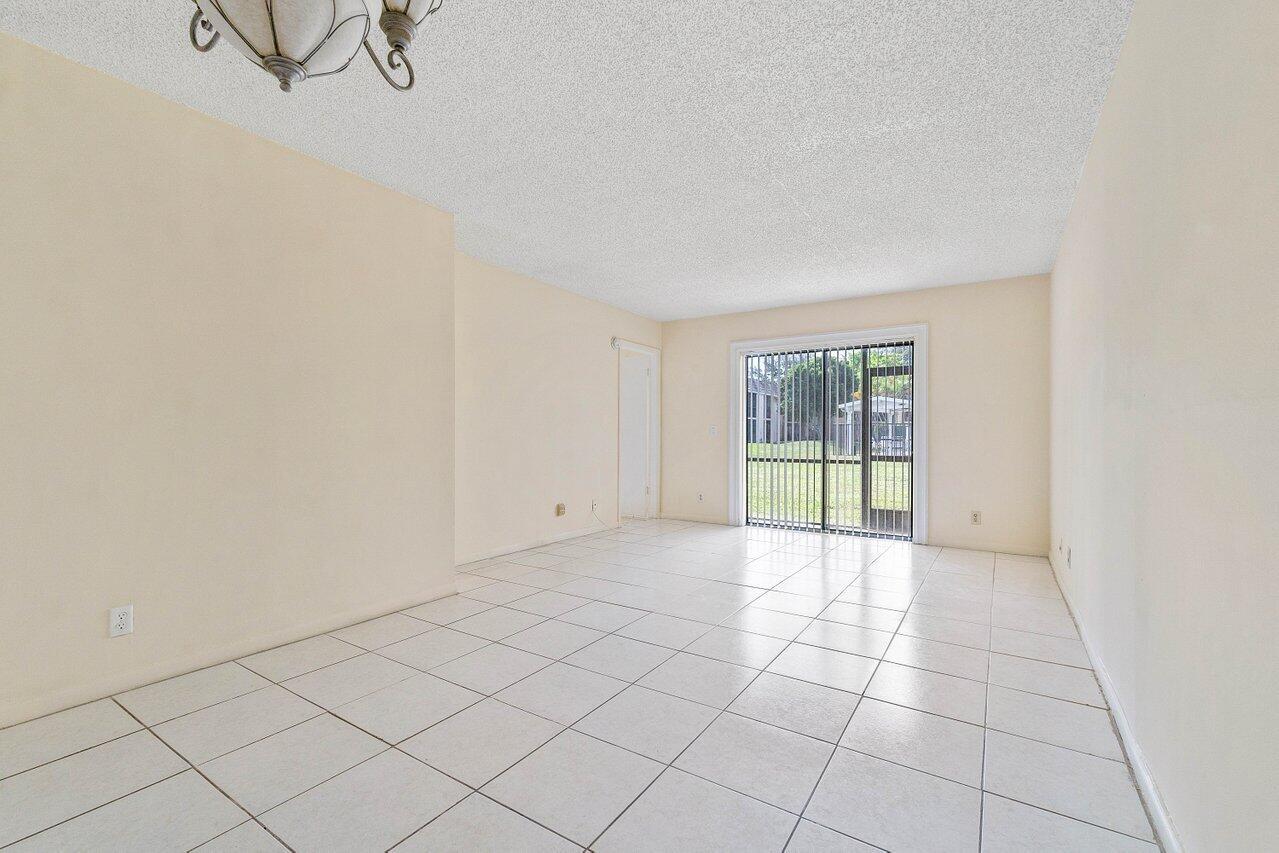 6736 Palmetto Circle S 105