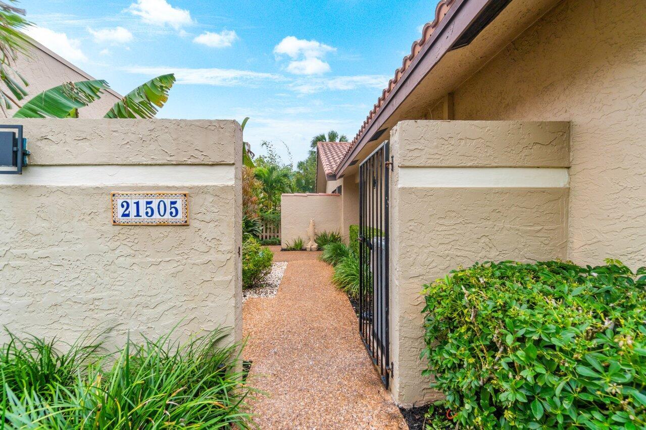 21505 Campo Allegro Drive