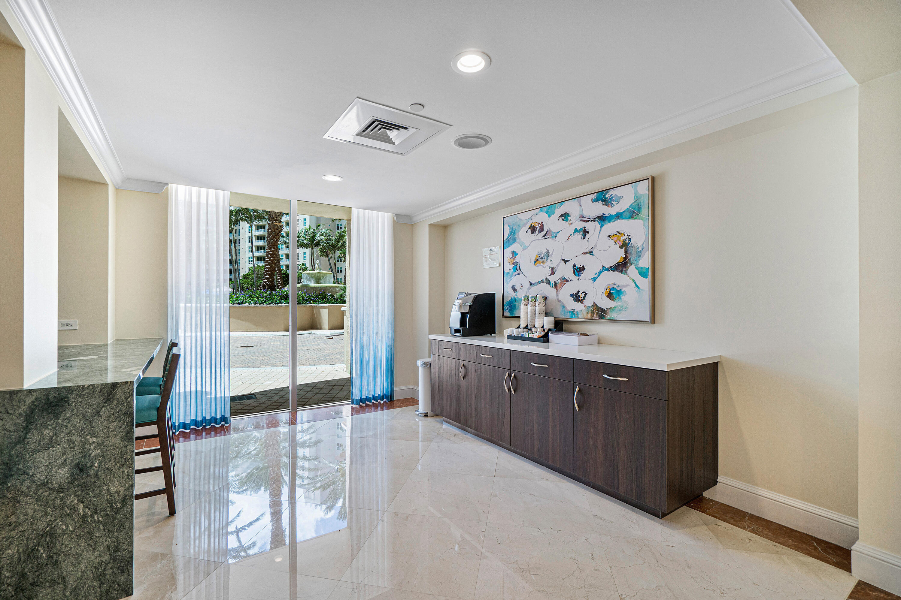 3700 S Ocean Boulevard 410