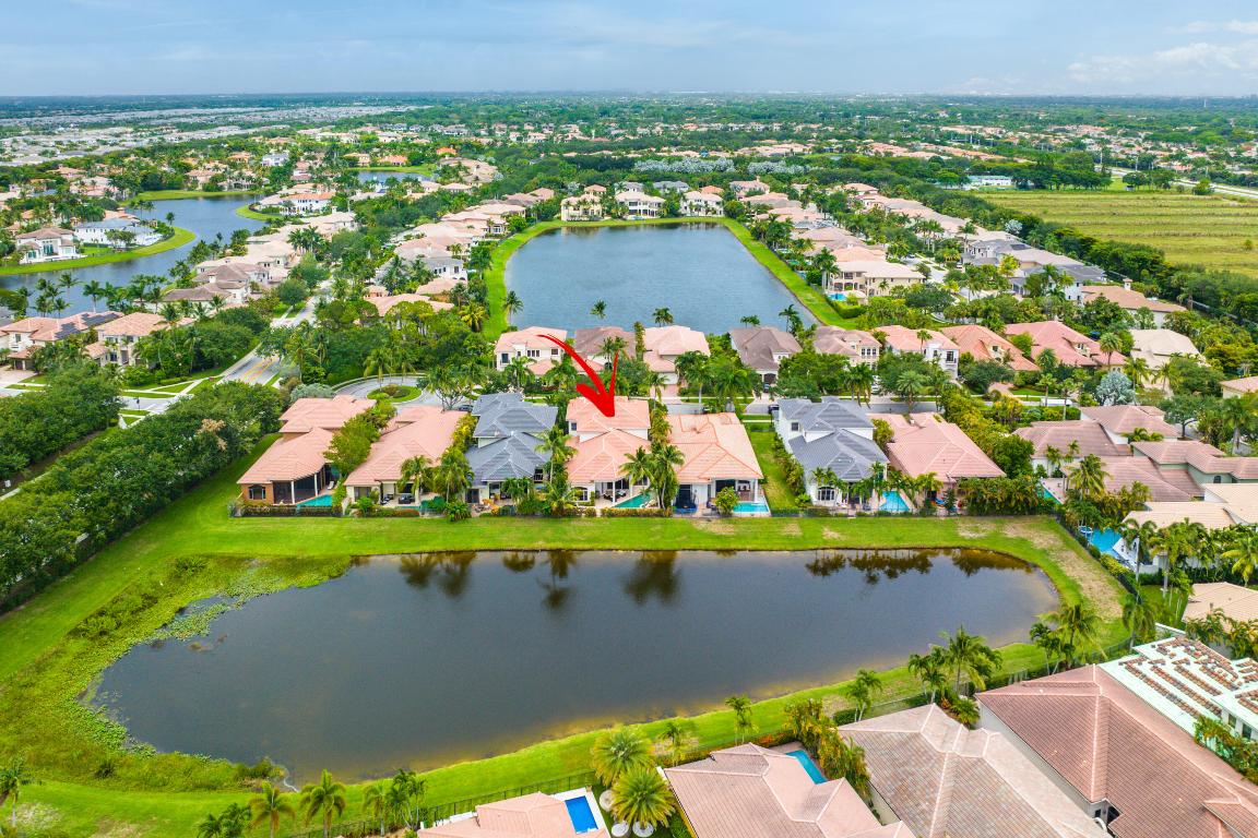 17952 Villa Club Way