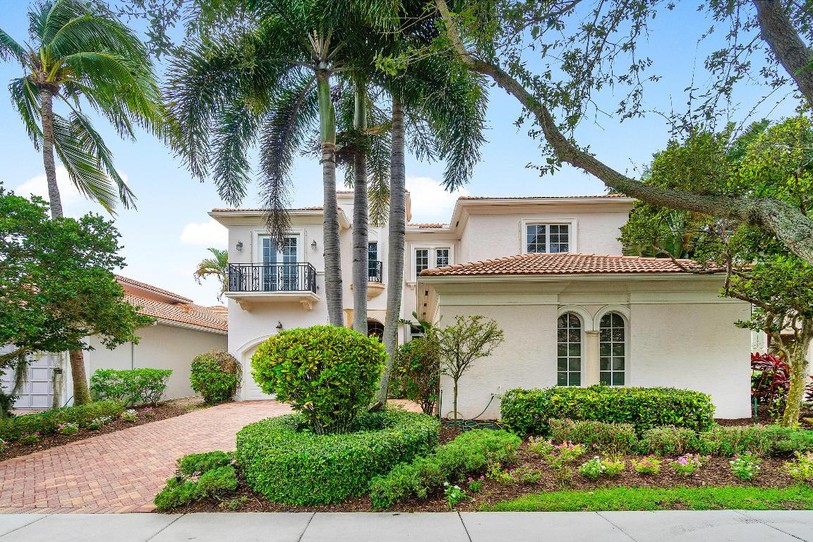 17952 Villa Club Way