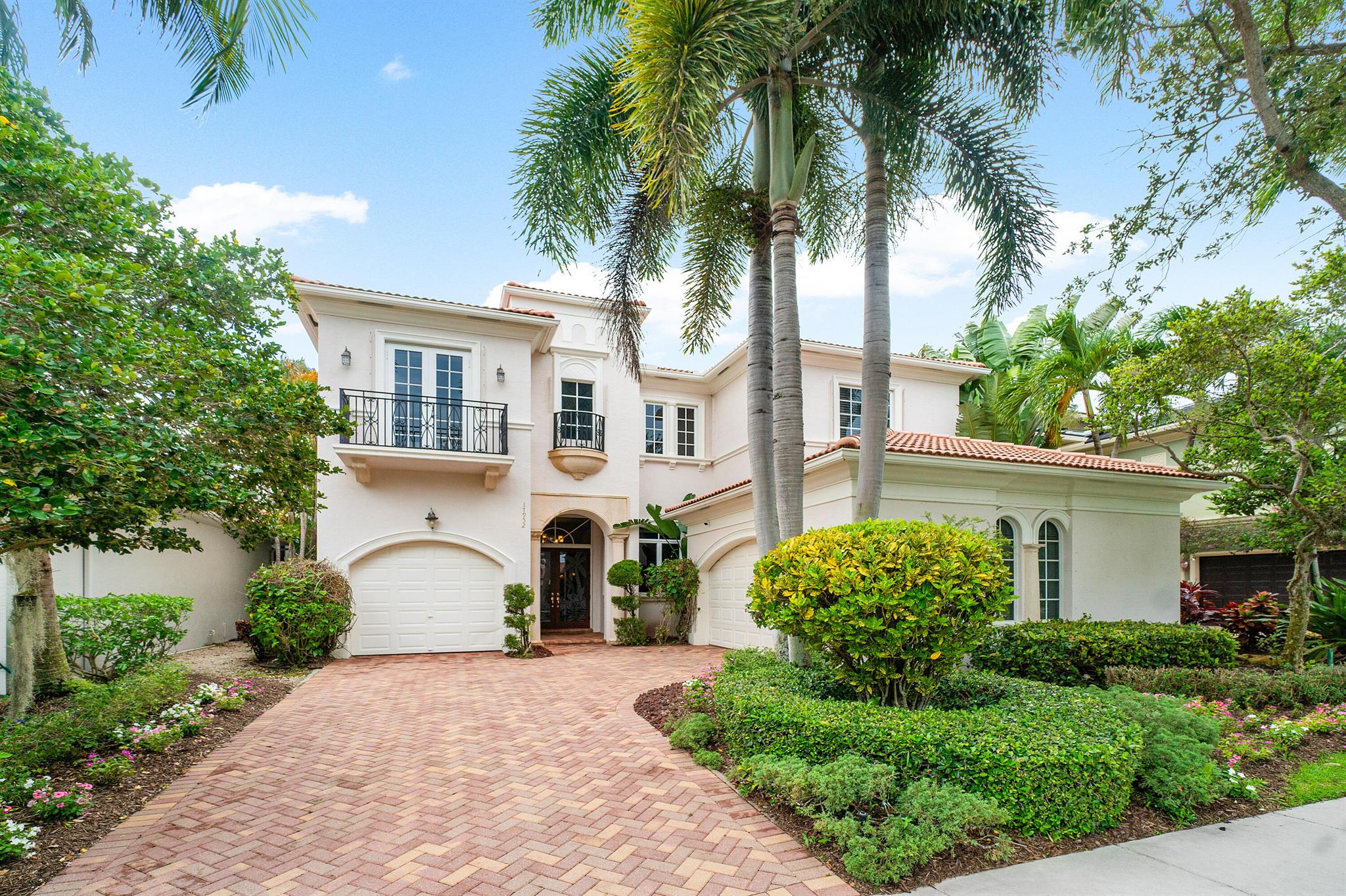 17952 Villa Club Way