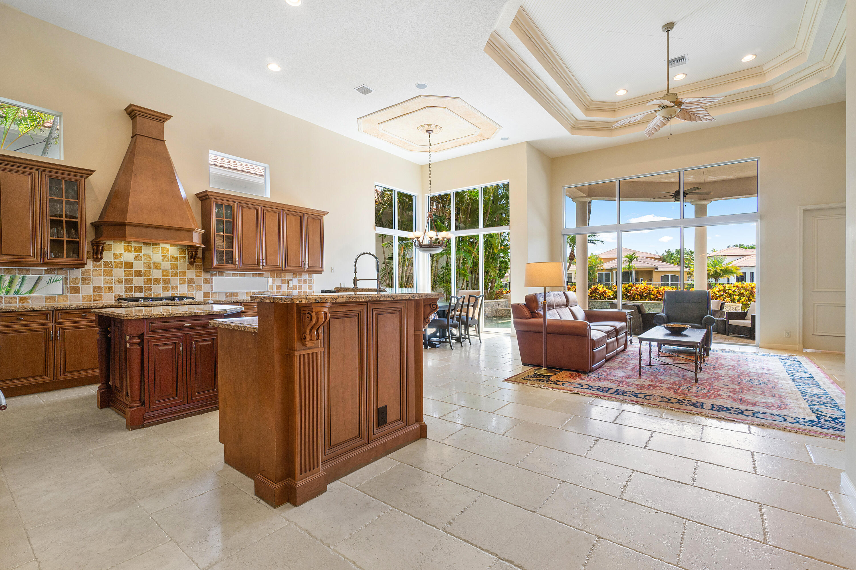 17952 Villa Club Way