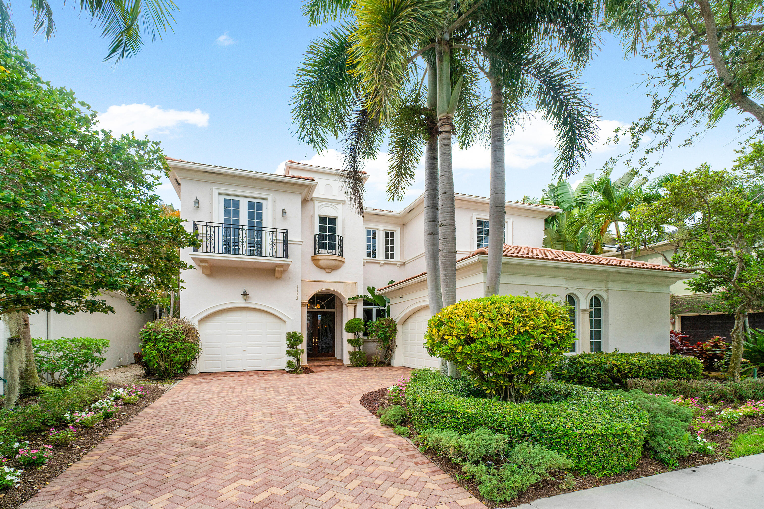 17952 Villa Club Way