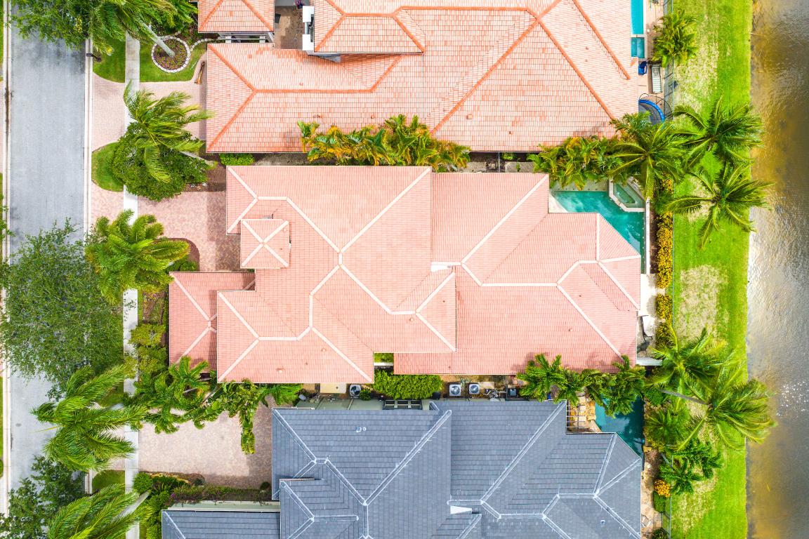 17952 Villa Club Way