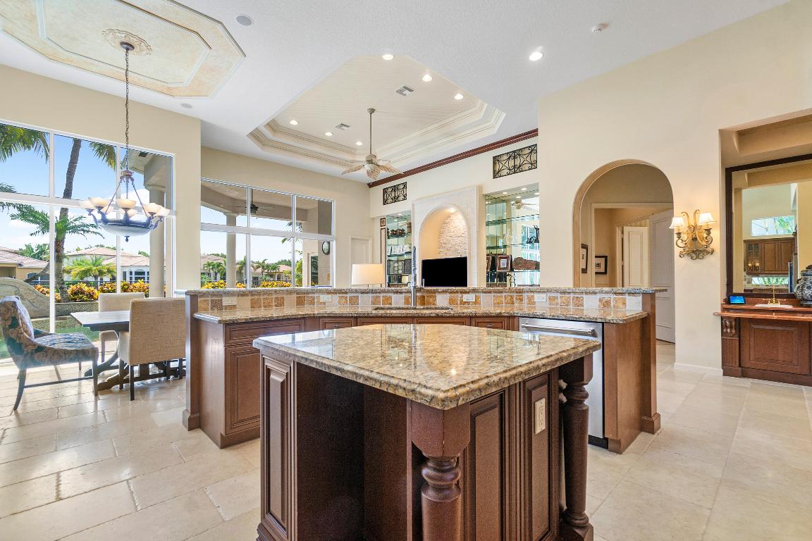 17952 Villa Club Way