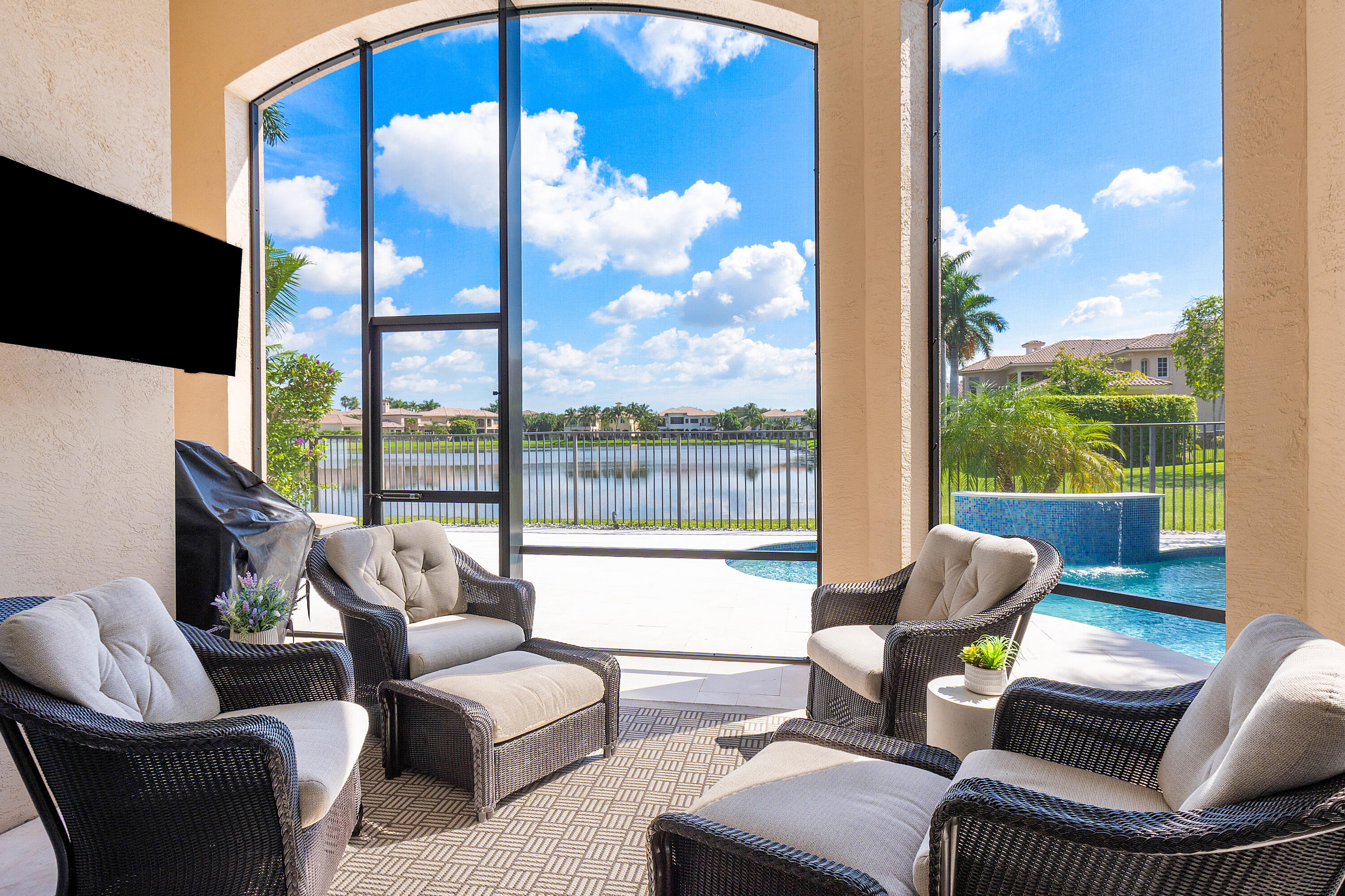 17929 Villa Club Way