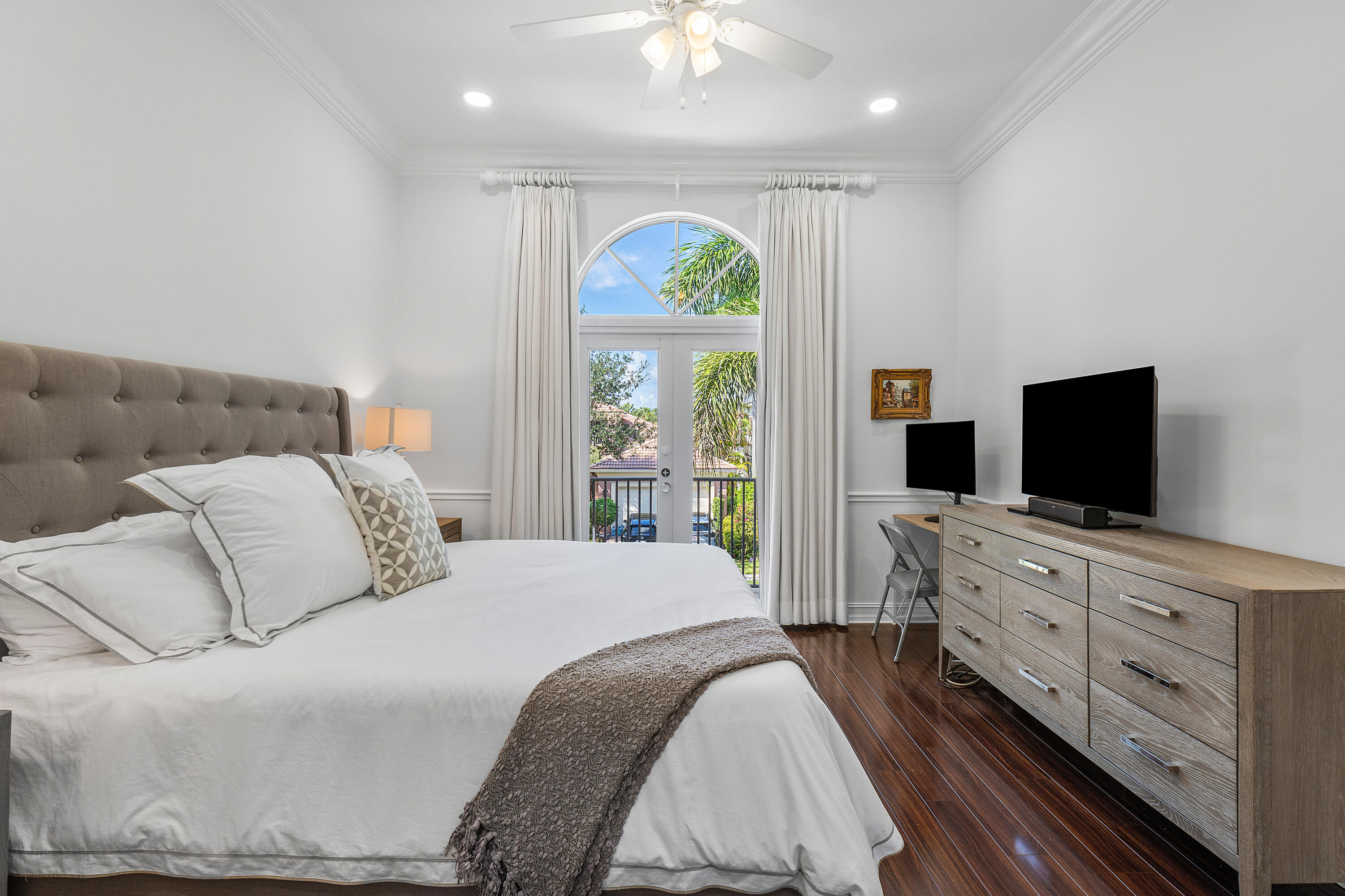 17929 Villa Club Way