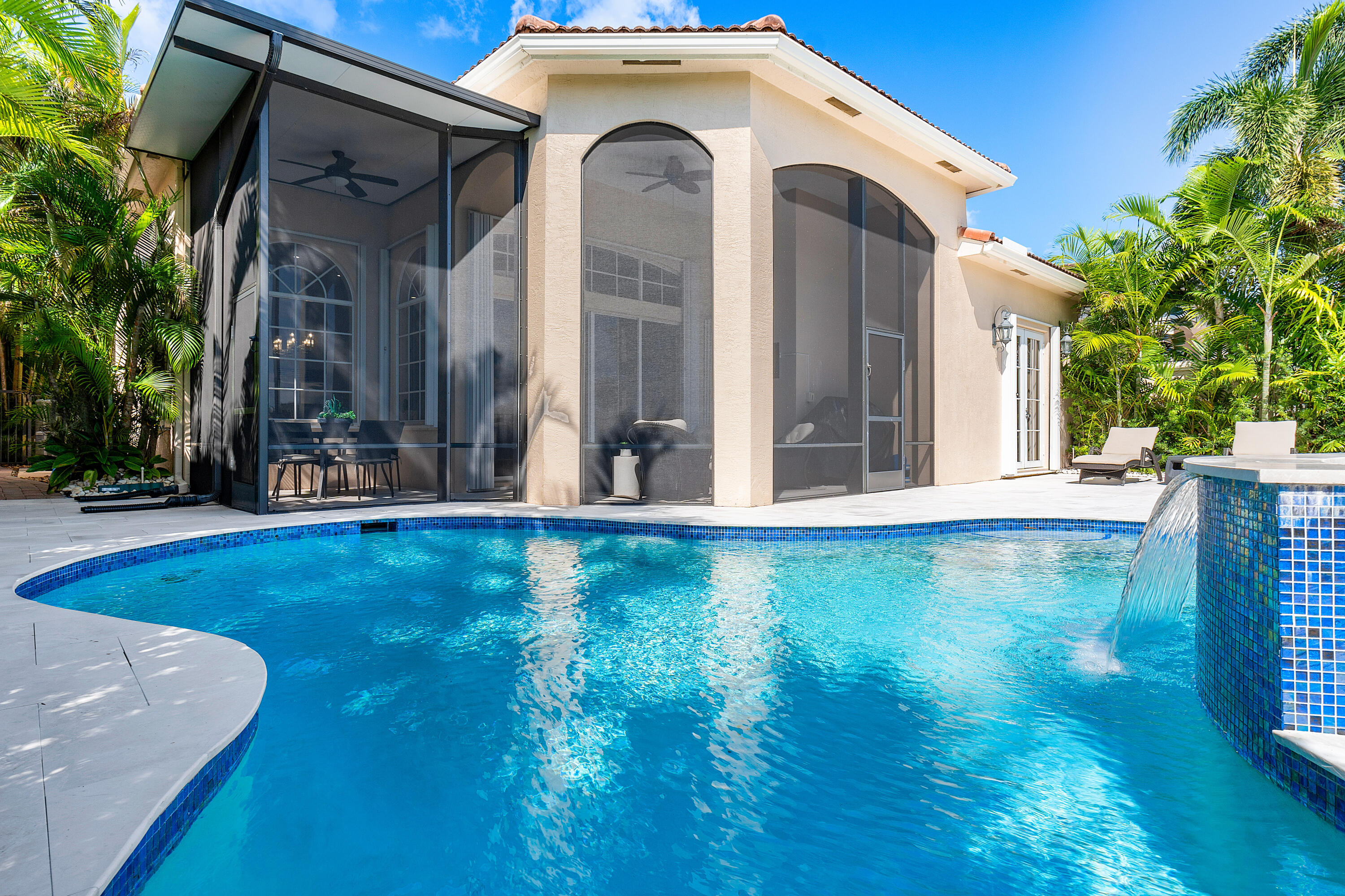 17929 Villa Club Way