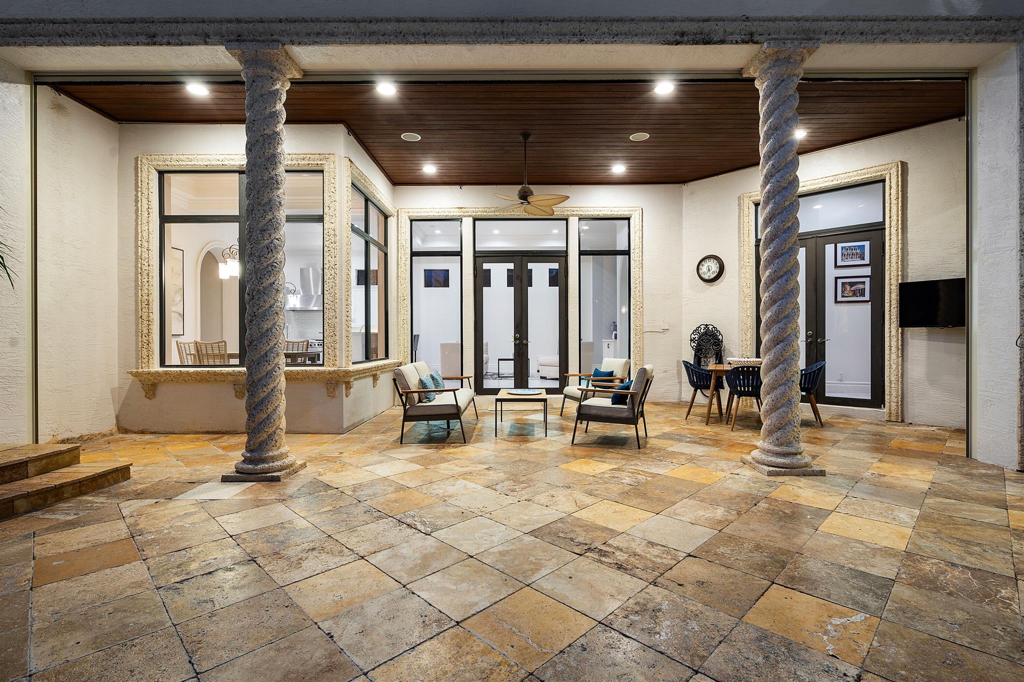 9509 Grand Estates Way