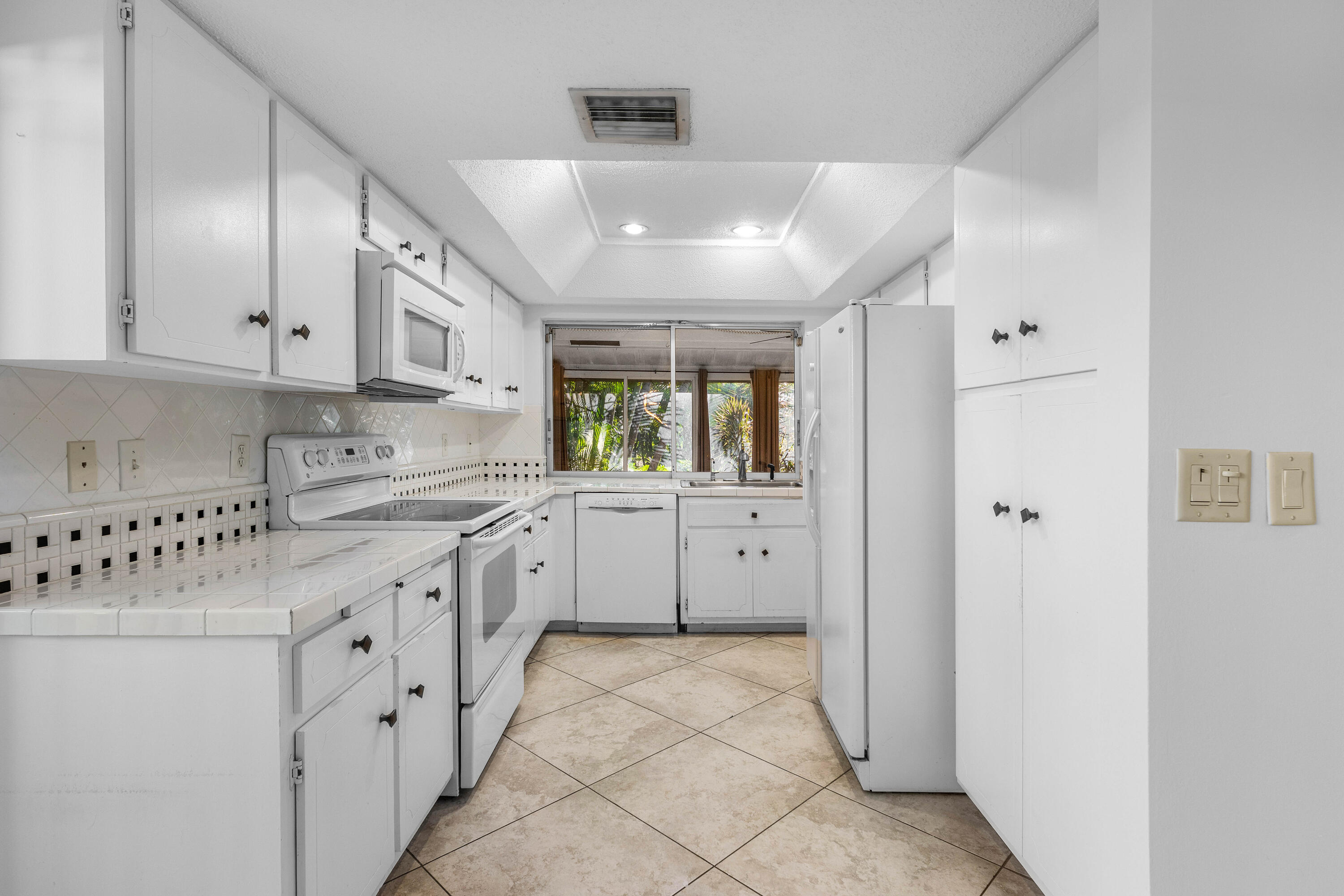 22230 Cameo Drive E