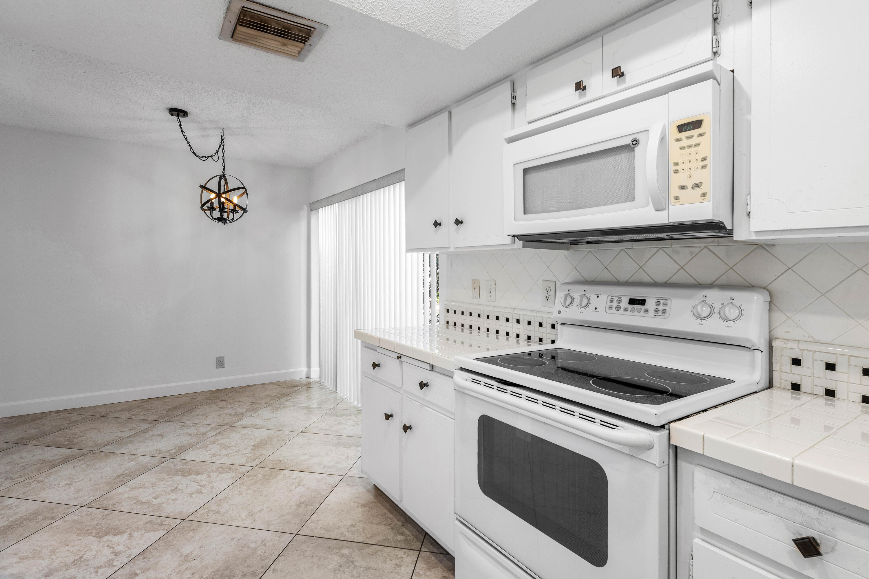 22230 Cameo Drive E