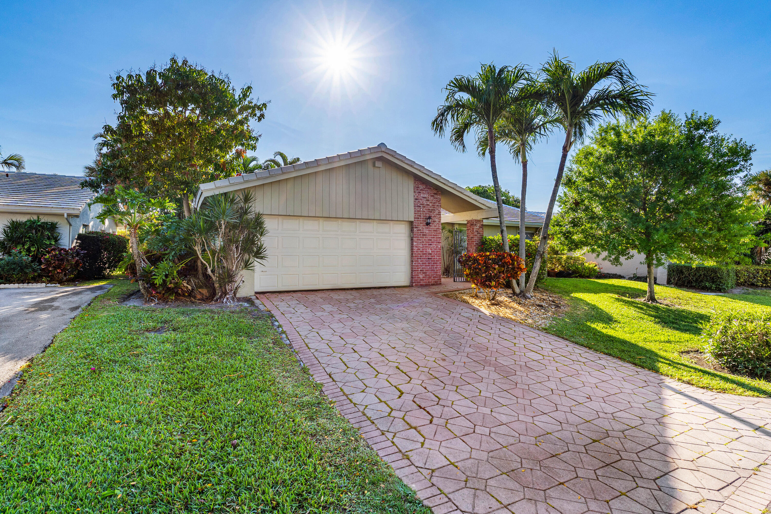 22230 Cameo Drive E