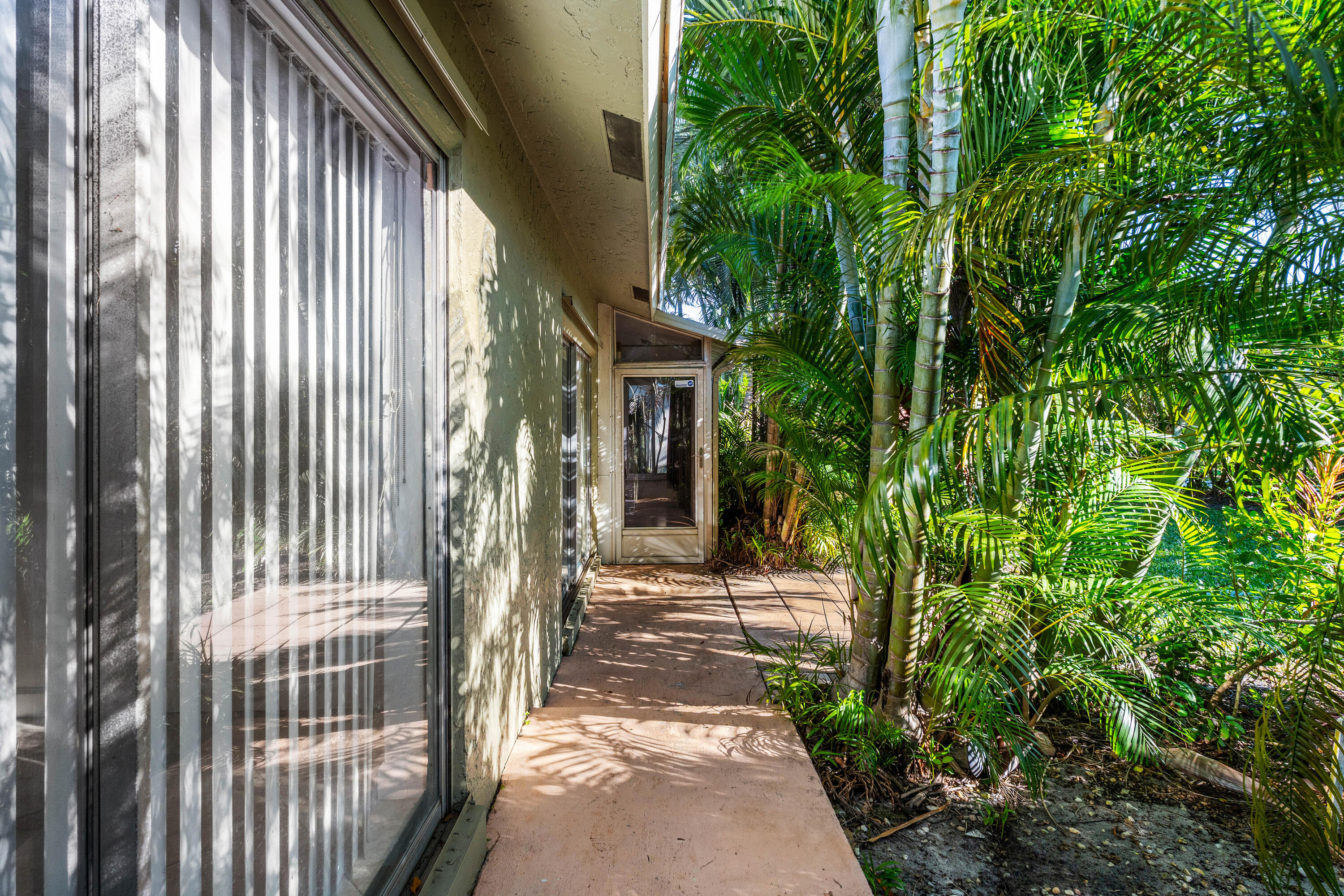22230 Cameo Drive E