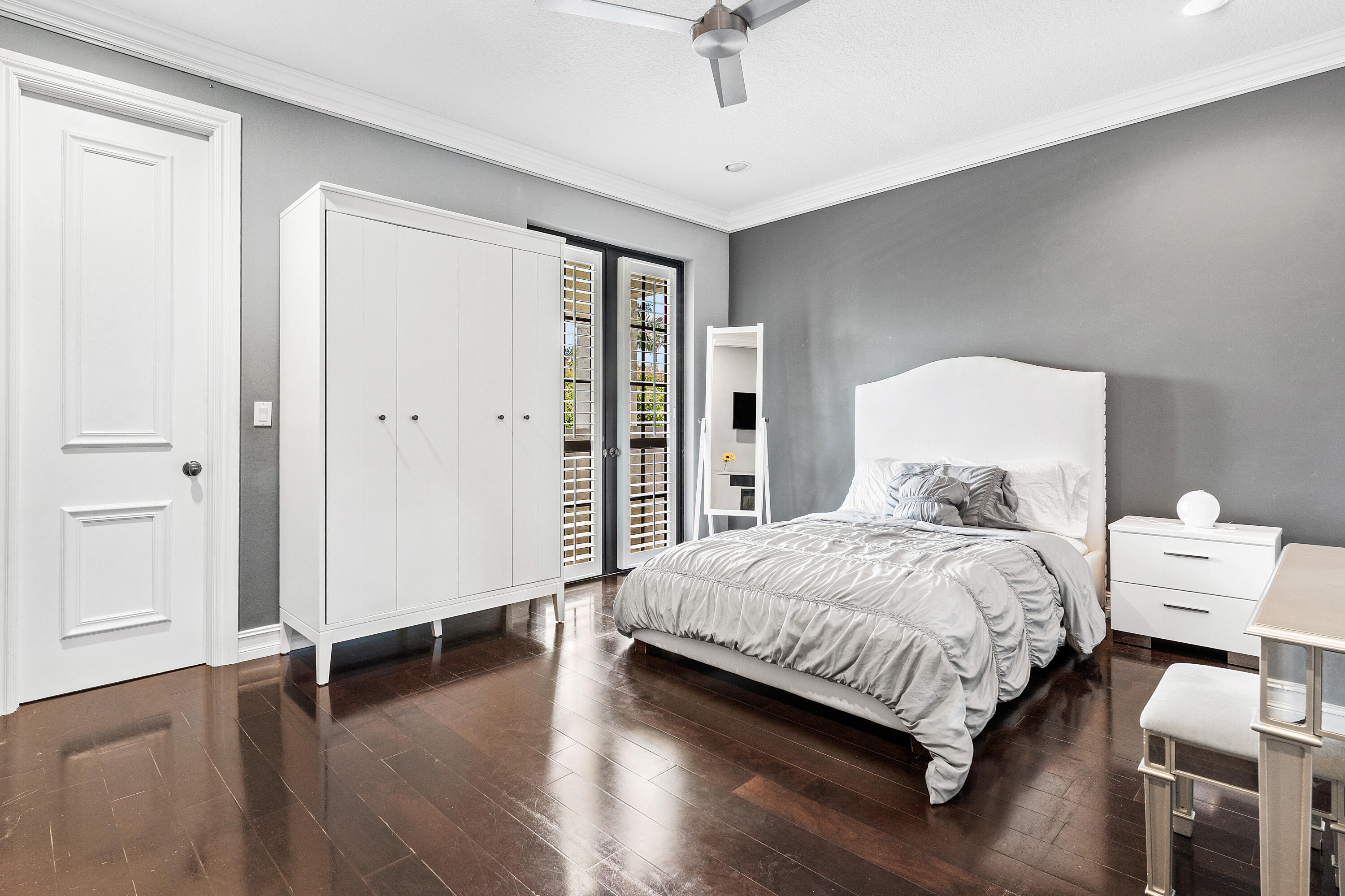 17657 Middlebrook Way